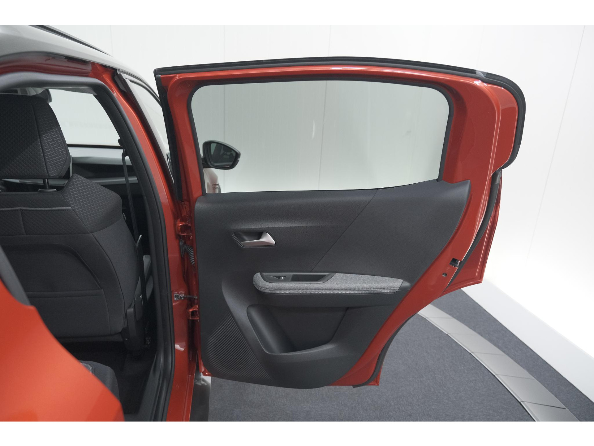 Opel Frontera 1.2 Turbo Hybrid 110 GS | Kanyon Orange | Camera | Dodehoekdetectie | Apple Carplay