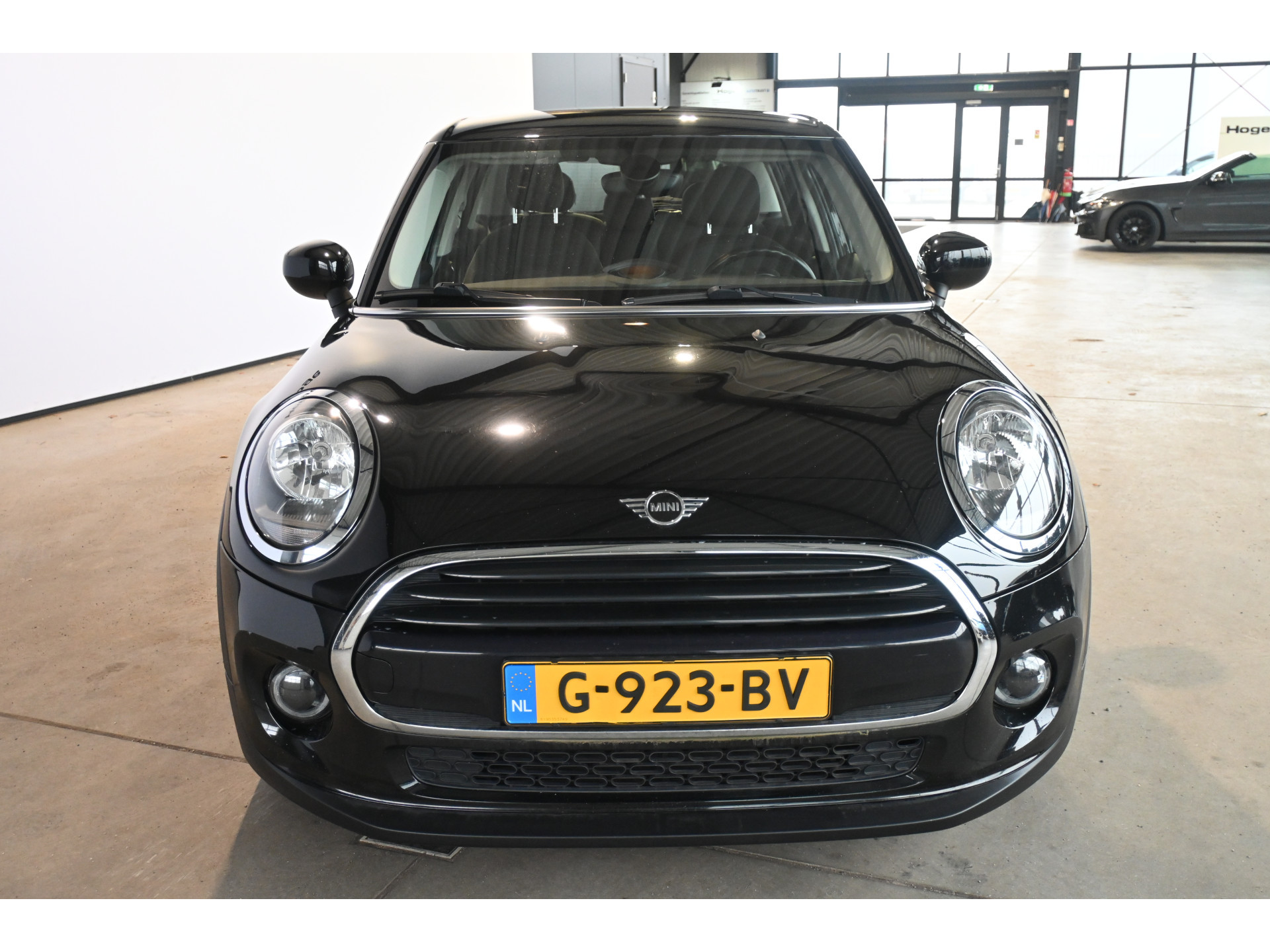 MINI Mini 1.5 Cooper Airco Navigatie LED Cruise Control Direct Leverbaar! Rijklaarprijs Inruil Mogelijk!