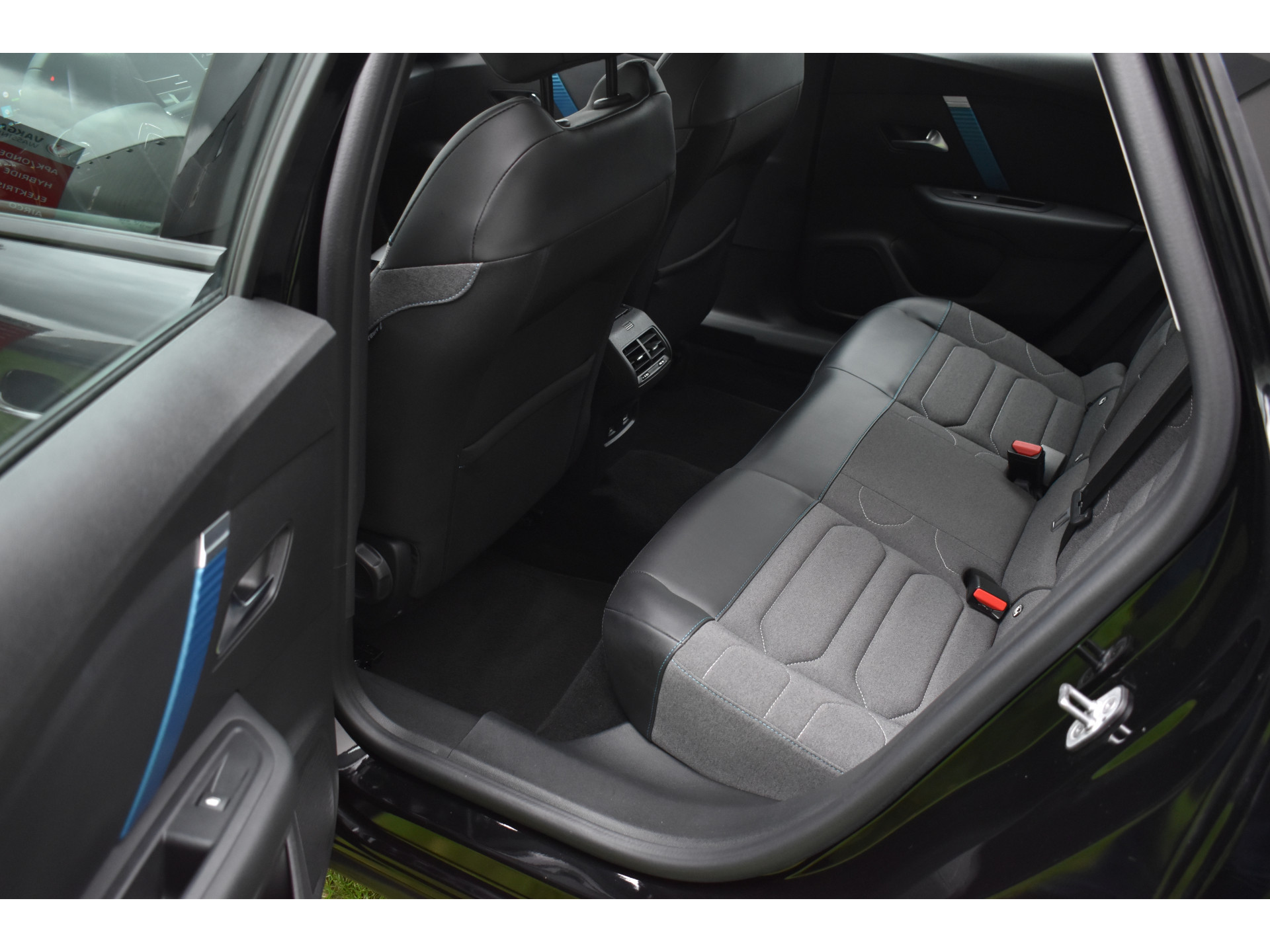 Citroën Ë-C4 Feel Pack 50 kWh Navigatie