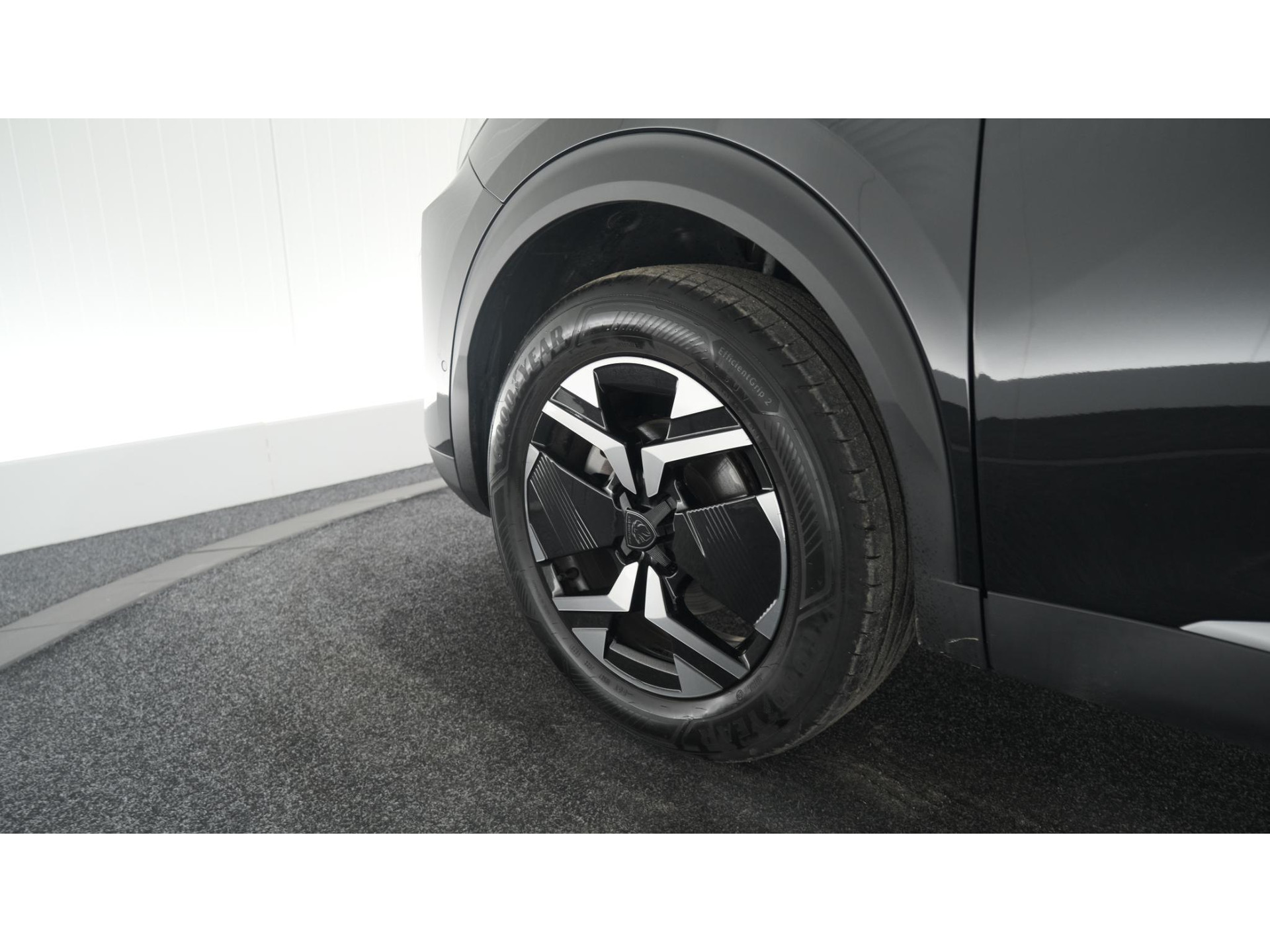 Peugeot 2008 PureTech 130 EAT8 GT | 360 Camera | Adaptieve Cruise Control | Dodehoekdetectie | Apple Carplay