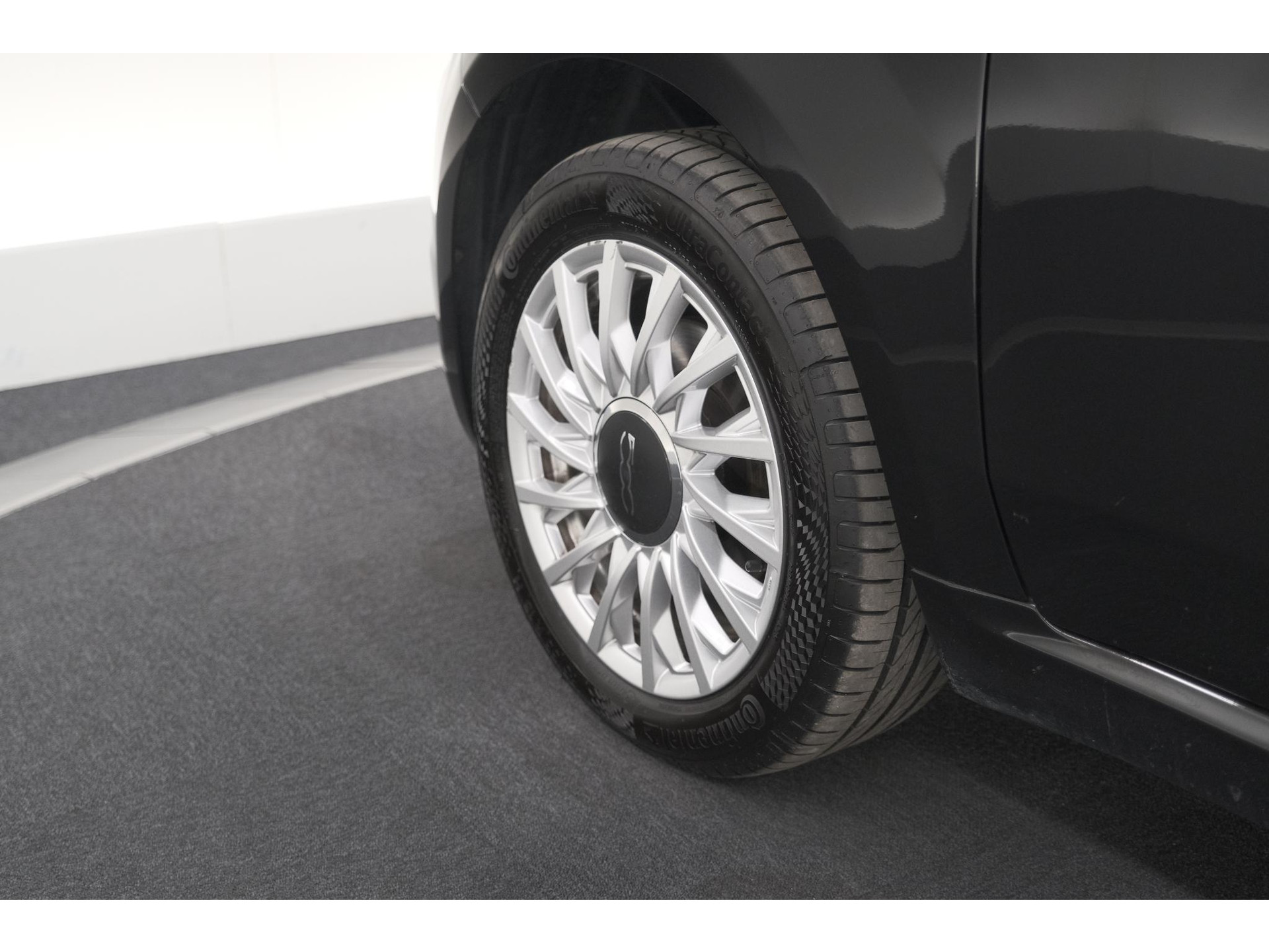 Fiat 500 C 1.0 Hybrid Dolcevita | Elektrisch Vouwdak | Apple Carplay | Parkeersensoren | Climate Control