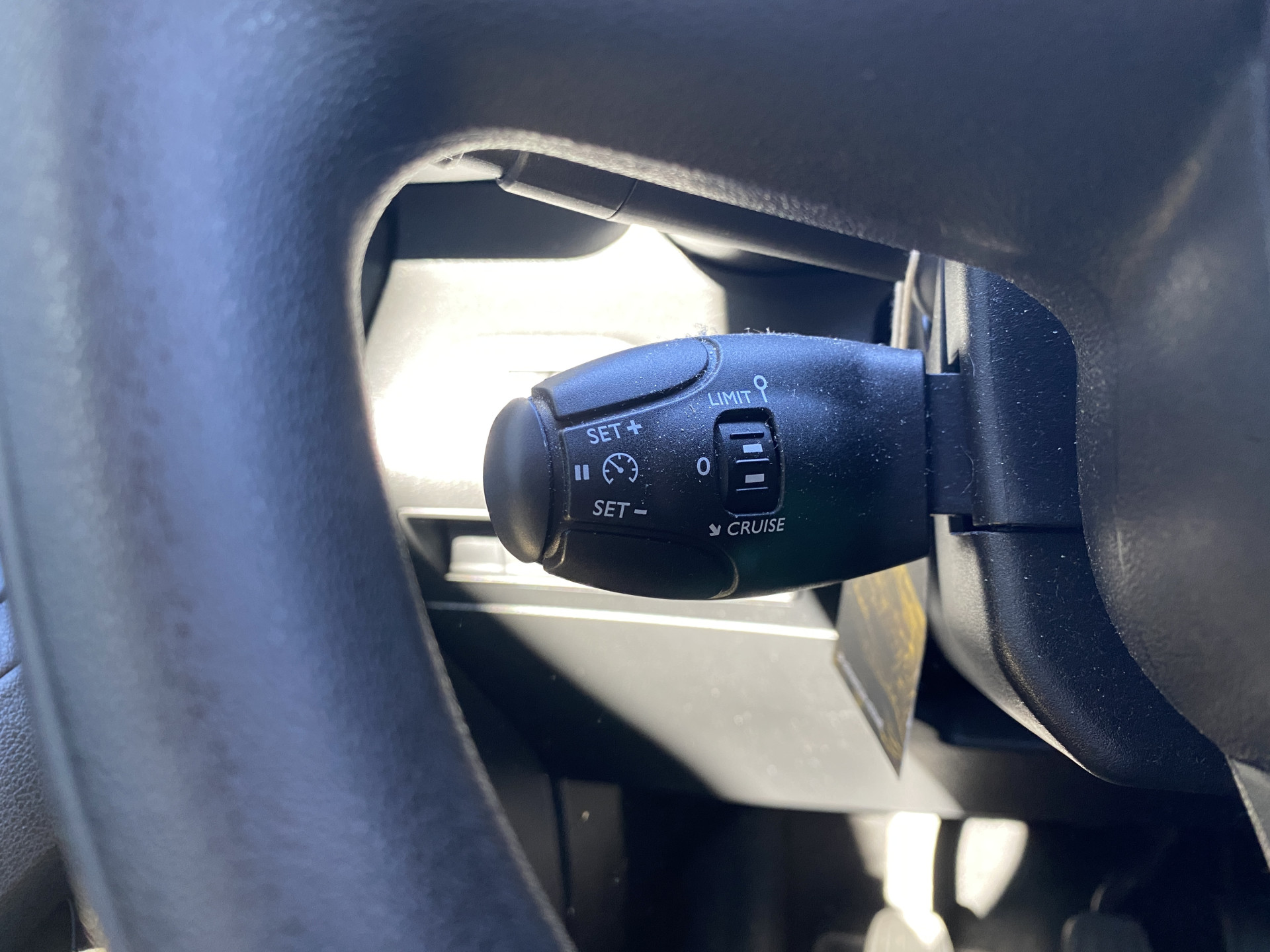 Citroën Berlingo 1.5 BlueHDi 100 S&S L1 | apple carplay | trekhaak | schuifdeur | airco | houten laadvloer | 3 persoons | excl. BTW