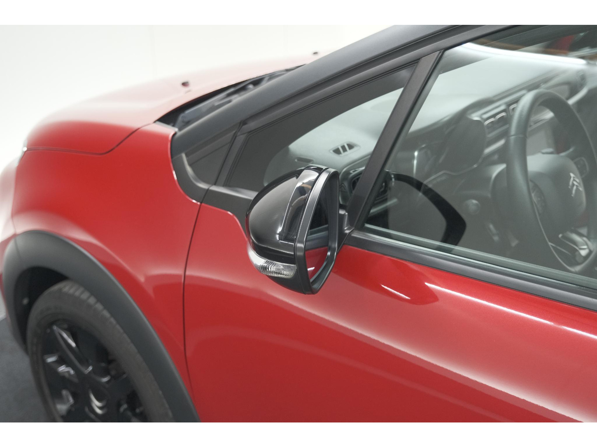 Citroen C3 PureTech 82 S&S Shine | Camera | Apple Carplay | Parkeersensoren | 16 Inch Velgen