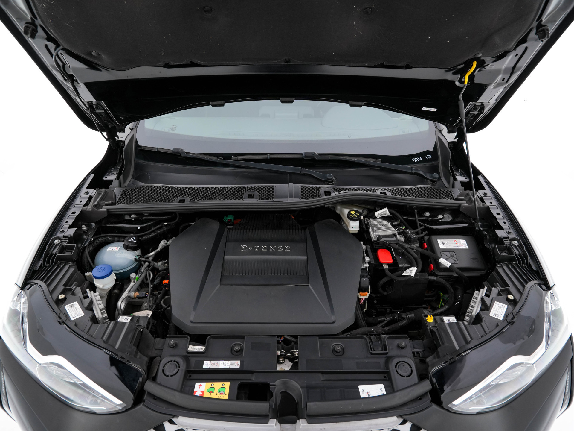 DS 3 Crossback E-Tense Performance Line+ 50 kWh [ 3-Fase ] {SOH-90%} (INCL-BTW) *LEATHER-FABRIC | MATRIX-LED | ADAPTIVE-CRUISE | DIGI-COCKPIT | HEATED-SPORTSEATS | CAMERA | KEYLESS | NAVI-FULLMAP | DAB+ | ECC | PDC | PRIVACY-GLASS | 18''ALU*