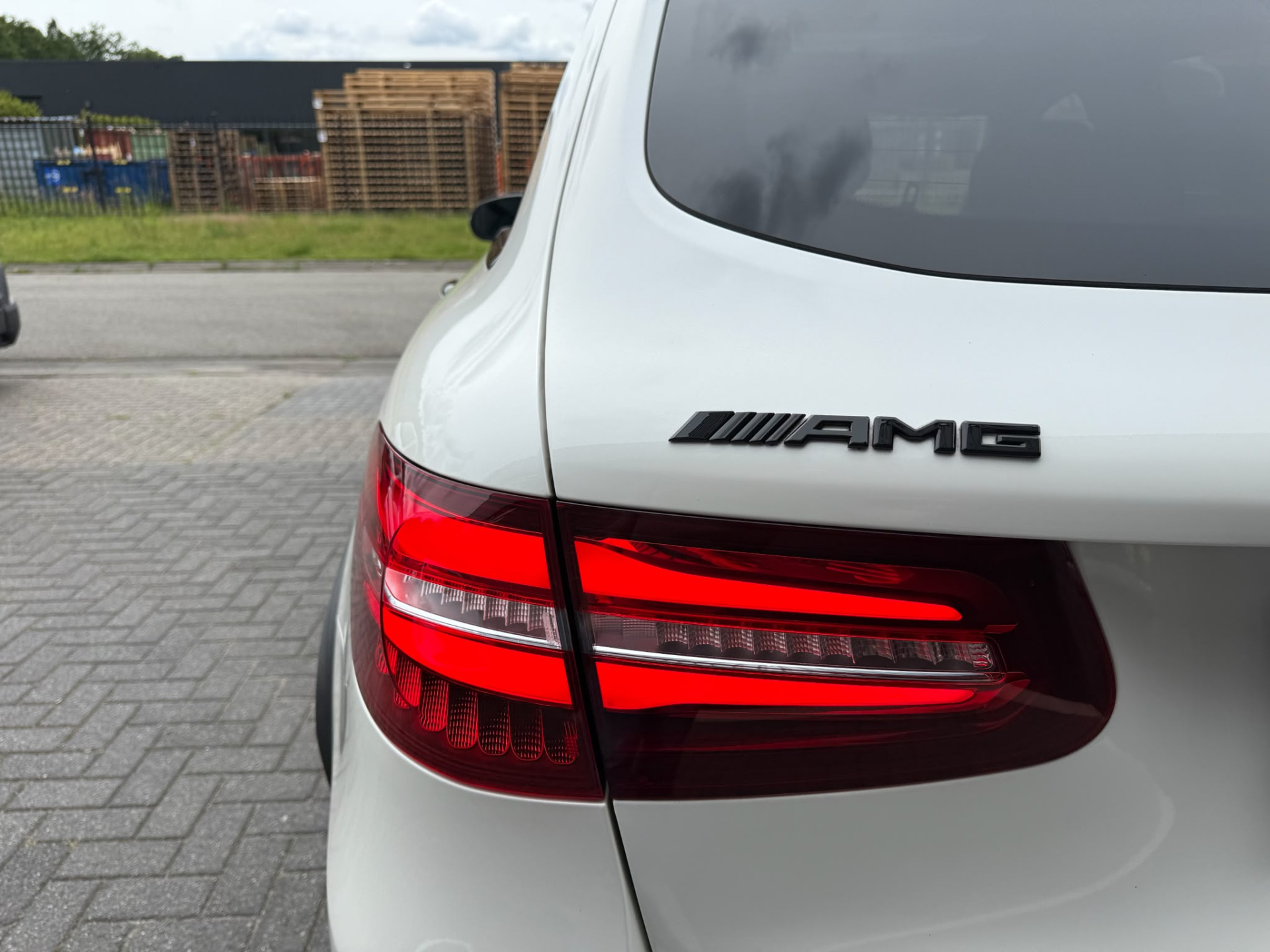 Mercedes-Benz GLC-klasse AMG 43 4MATIC | 3/6/12MND GARANTIE | KUIPSTOELEN | BURMESTER | MEMORY | PANO | ACC | STANDKACHEL | 360 CAMERA | BOMVOL | TREKHAAK |