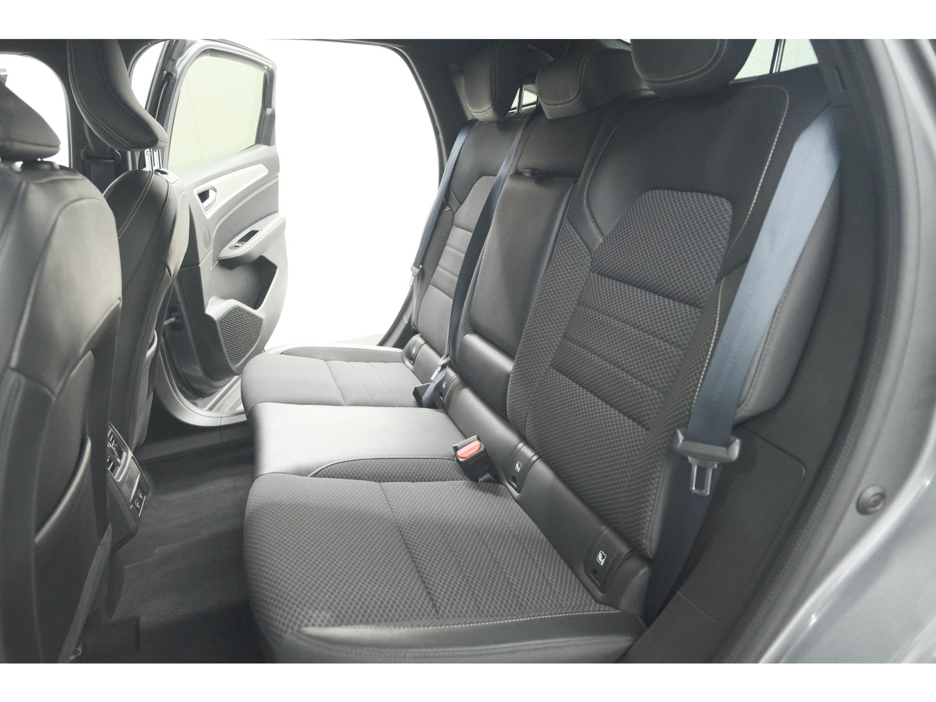 Renault Arkana Mild Hybrid 140 EDC Techno | 360 Camera | Dodehoekdetectie | Adaptieve Cruise Control