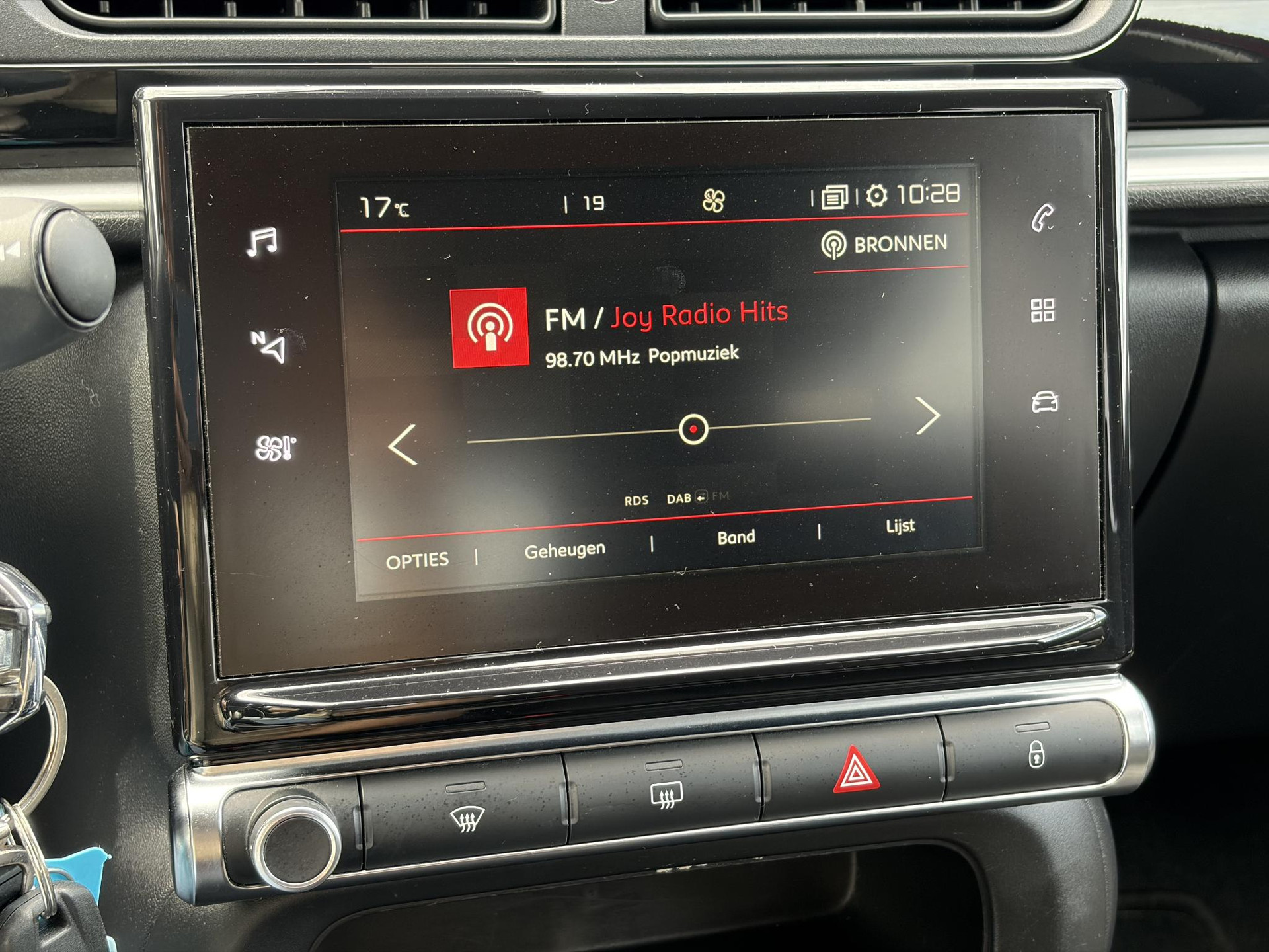 Citroen C3 1.2 PureTech Feel Edition 2e Eigenaar,Navi,Carplay,Clima,Cruise,Pdc,Rijstrooksensor,Lm velgen,N.A.P,Net beurt gehad,Bj 12-2017,Apk tot 02-2027