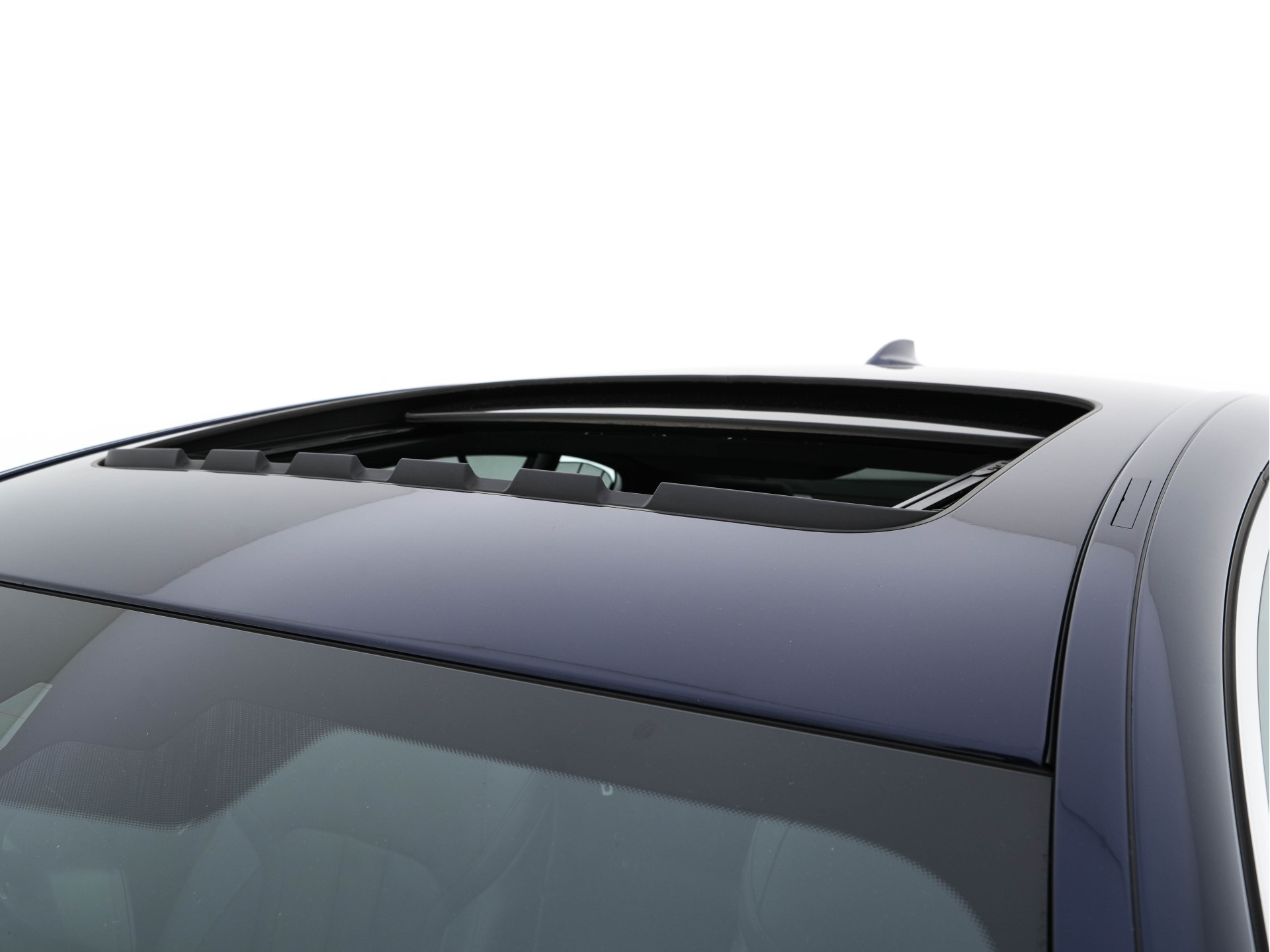 BMW 5-serie 540i xDrive High Executive Edition (INCL-BTW ) Aut.*PANO | LUXURY-LEATHER | LASER-LIGHT | BOWERS&WILKINS-AUDIO | MEMORY-PACK | HEATED/COOLED-COMFORTSEATS | DIGI-COCKPIT | NAVI-FULLMAP | SHIFT-PADDLES | CRUISE | 18''ALU*