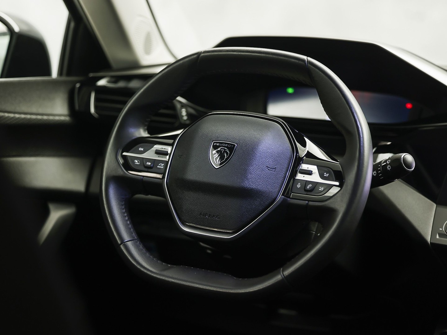 Peugeot 308 SW 1.2 PureTech Active Sport (VIRTUAL COCKPIT, APPLE CARPLAY, GROOT NAVI, SPORTSTOELEN, STOELVERWARMING, PARKEERSENSOREN, LANE ASSIST, CRUISE, NIEUWSTAAT)