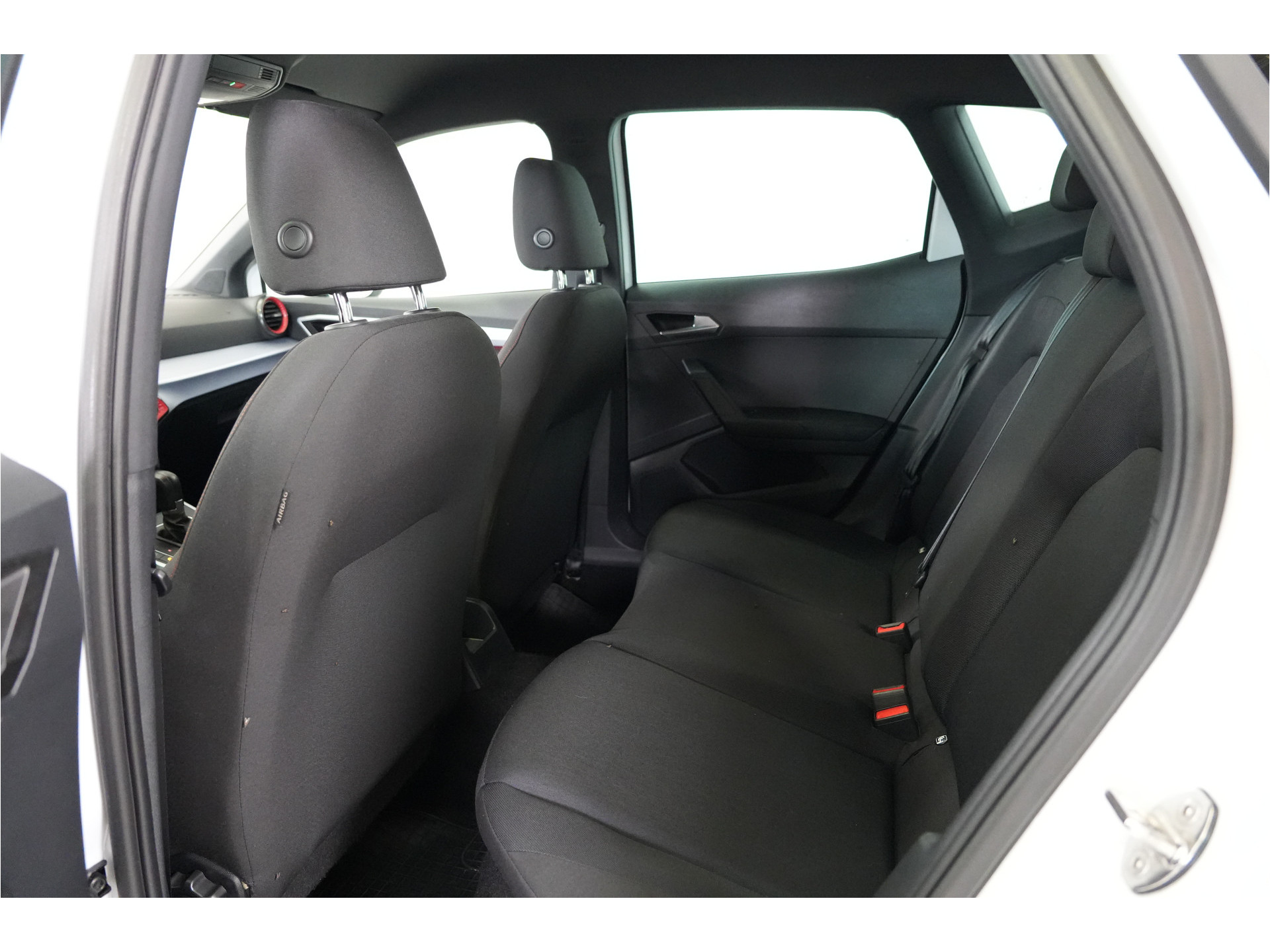 SEAT Arona 1.5 TSI EVO FR Business Intense | 150 pk | Camera | Stl. verw. | Adaptive Cruise |