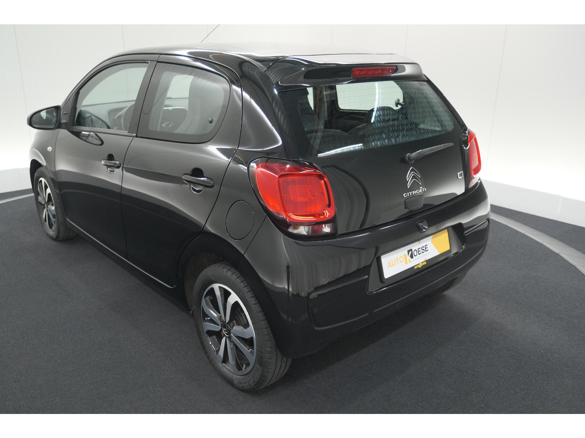 Citroen C1 1.0 VTi Shine | Automaat | Stoelverwarming | Camera | Lederen bekleding