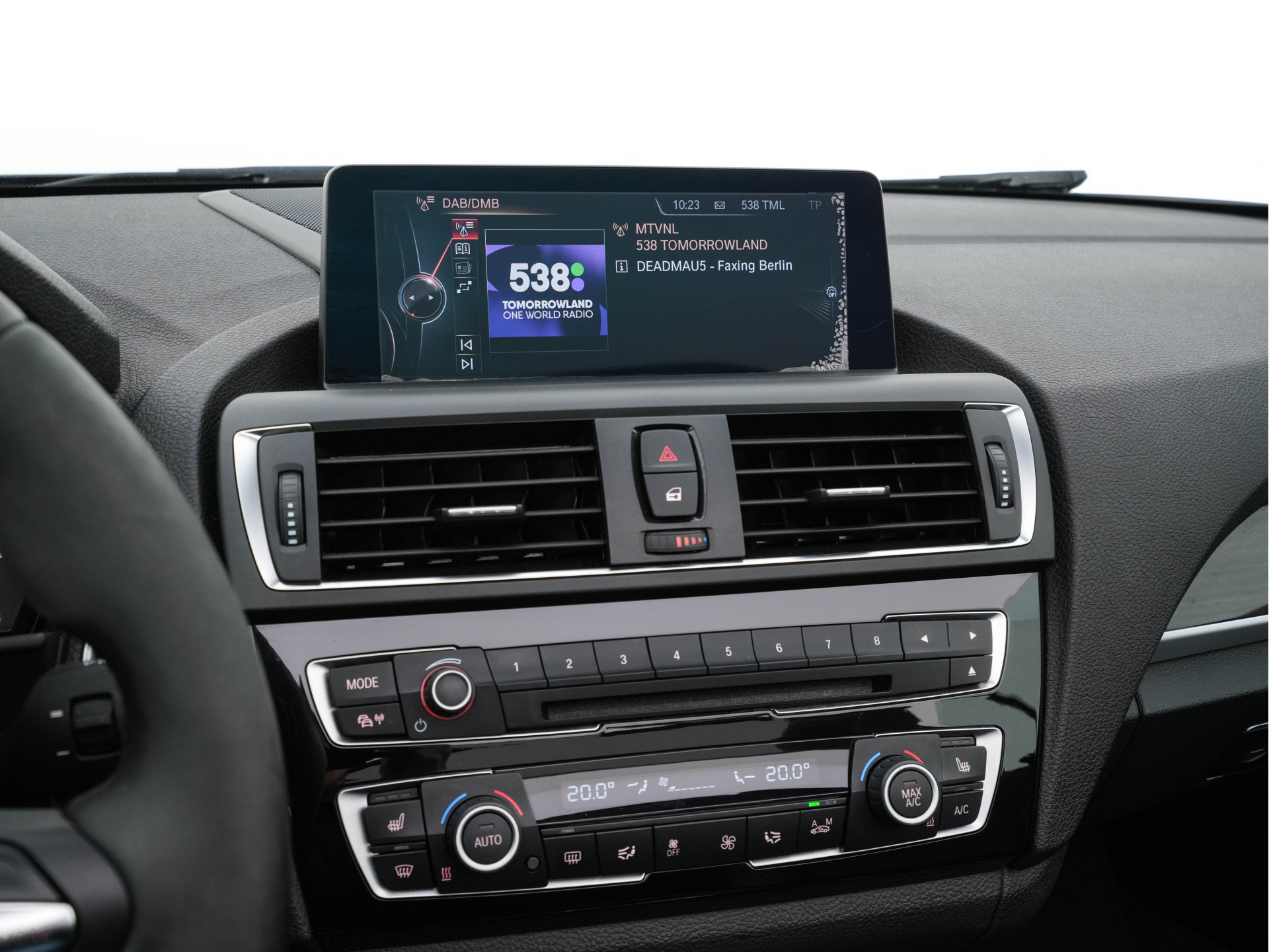 BMW 2-serie Cabrio 220d Sport M-Sportpack Aut. *LEATHER | BI-XENON | HARMAN/KARDON-AUDIO | MEMORY-PACK | HEATED-SPORTSEATS | NAVI-FULLMAP | DAB+ | ECC | PDC | AIRSCARF | LANE-ASSIST | 19''ALU*