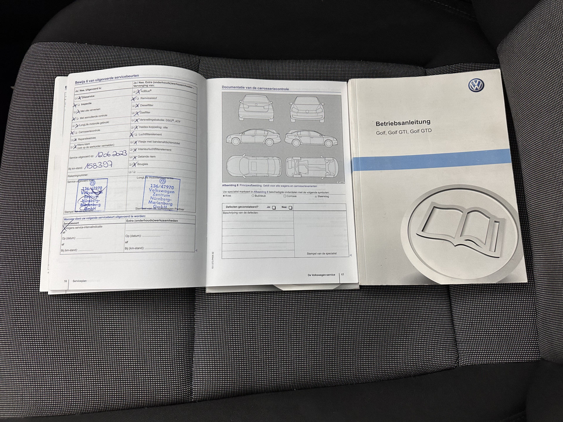 Volkswagen Golf 1.6 TDI Trendline Bluemotion (INCL.BTW) *NAVI-FULLMAP | AIRCO | CRUISE | COMFORT-SEATS | 15''ALU | TOWBAR*