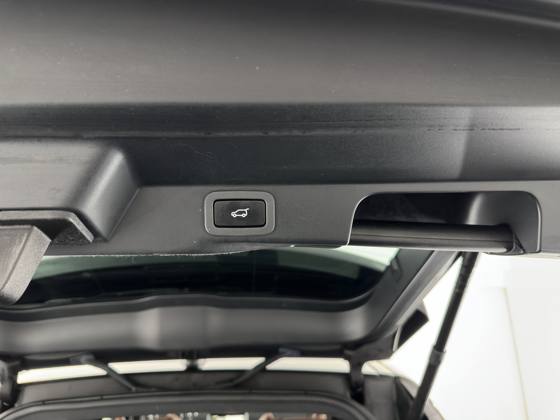 Land Rover Range Rover Sport 3.0 TDV6 HSE Dynamic Aut. *PANO | DIGI-COCKPIT | LEATHER | XENON | NAVI-FULLMAP | CAMERA | KEYLESS | AIR-SUSPENSION | ECC | PDC | HEATED-SPORTSEATS | AMBIENT-LIGHT | CARBON-INLAY | SHIFT-PADDLES | CRUISE |