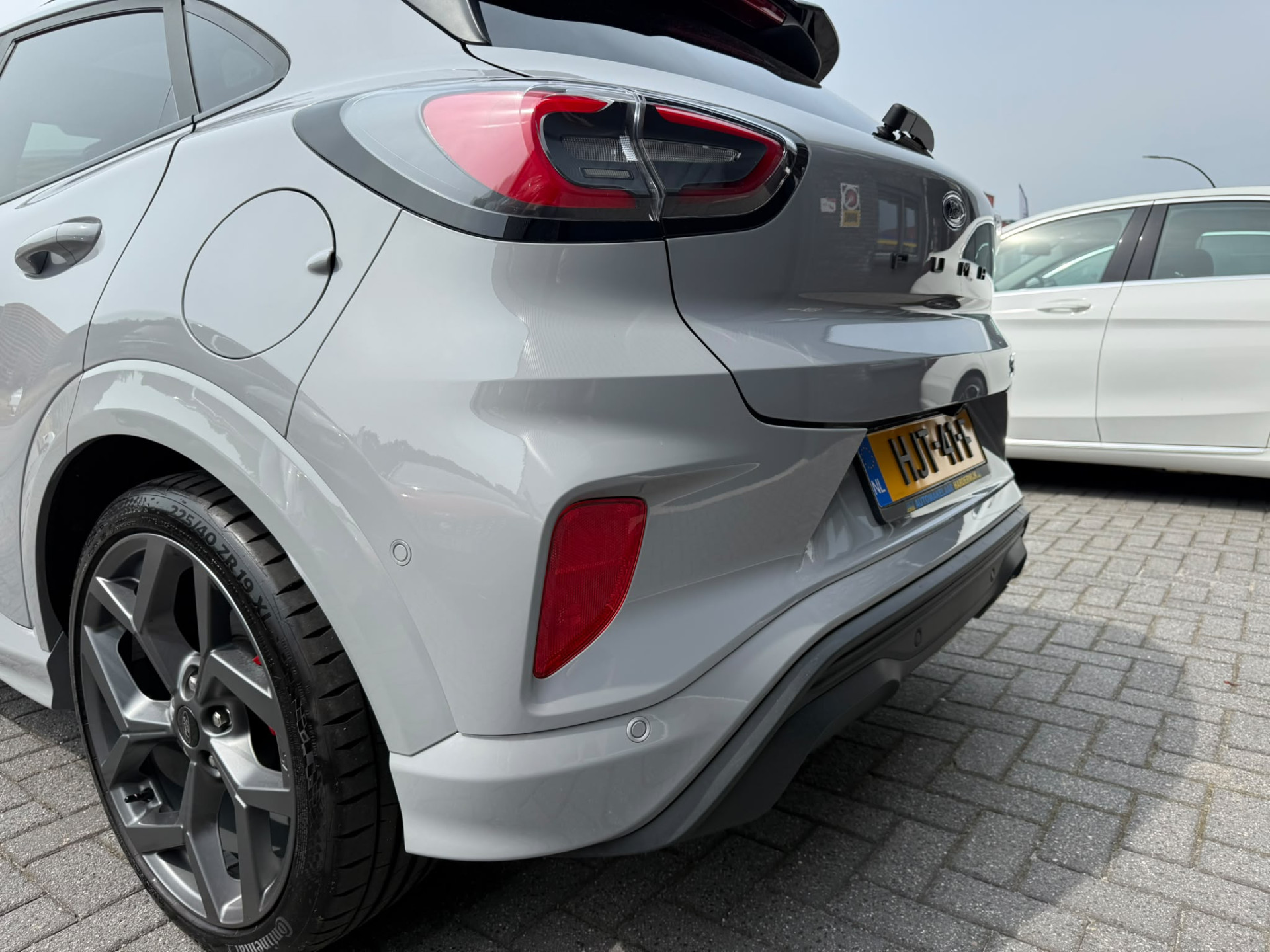 Ford Puma 1.0 EcoBoost Hybrid ST-X | AUTOMAAT | PANO DAK | 3/6/12 MND GARANTIE | NAVI | ACC | PDC | LANE ASSIST |