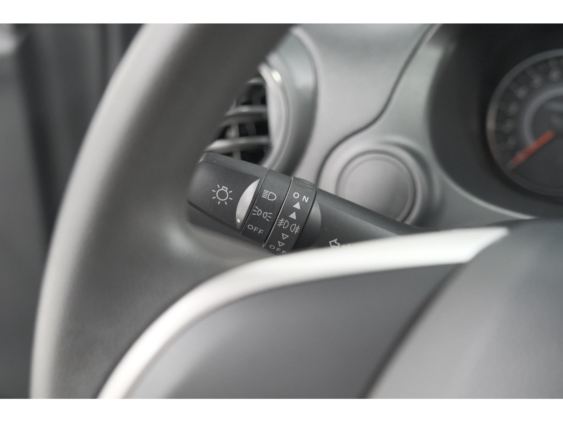 Mitsubishi Space Star 1.0 Cool+ | AUTOMAAT | Parkeersensoren | Airco | 5 deurs