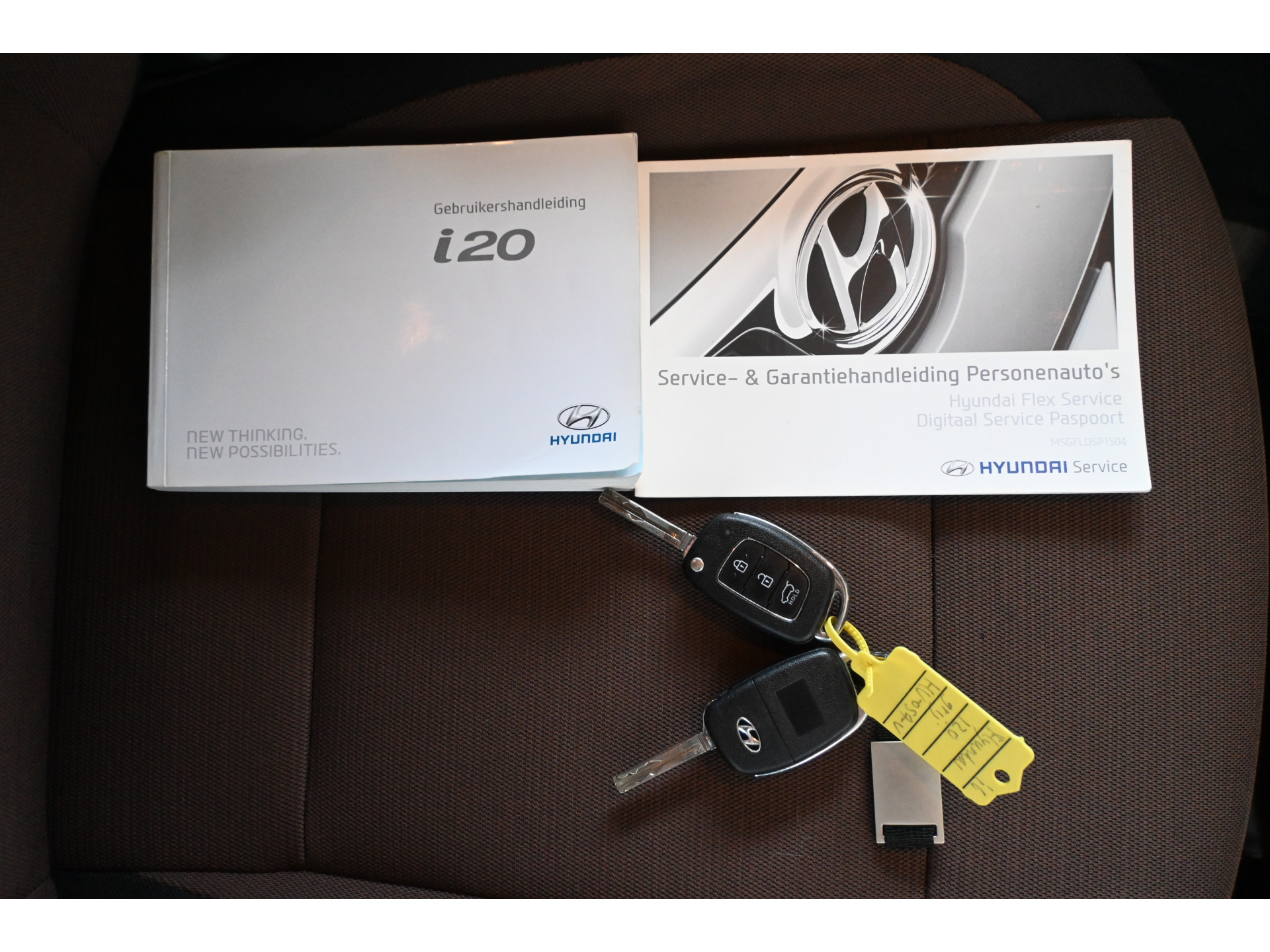 Hyundai i20 1.2 HP i-Motion Nap! Airco Cruise control Trekhaak Rijklaarprijs Inruil Mogelijk!