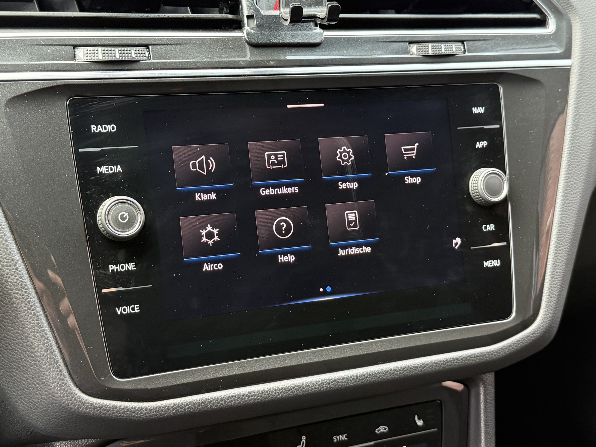 Volkswagen Tiguan 1.4 TSI eHybrid R-Line Business+ | Camera | Stoelverwarming | Dodehoeksensoren