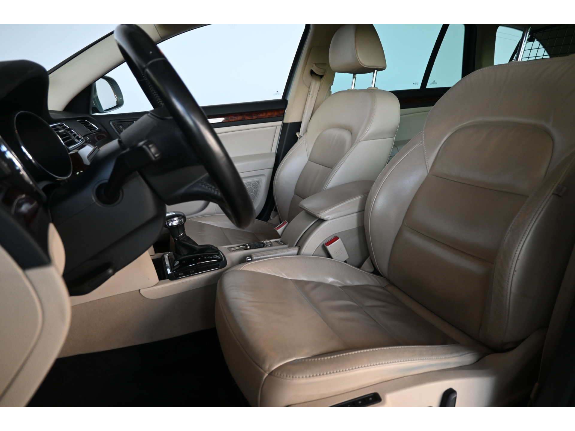 ŠKODA Superb Combi 1.8 TSI Elegance Business Line Automaat Navigatie Leder All in Prijs! Inruil Mogelijk!