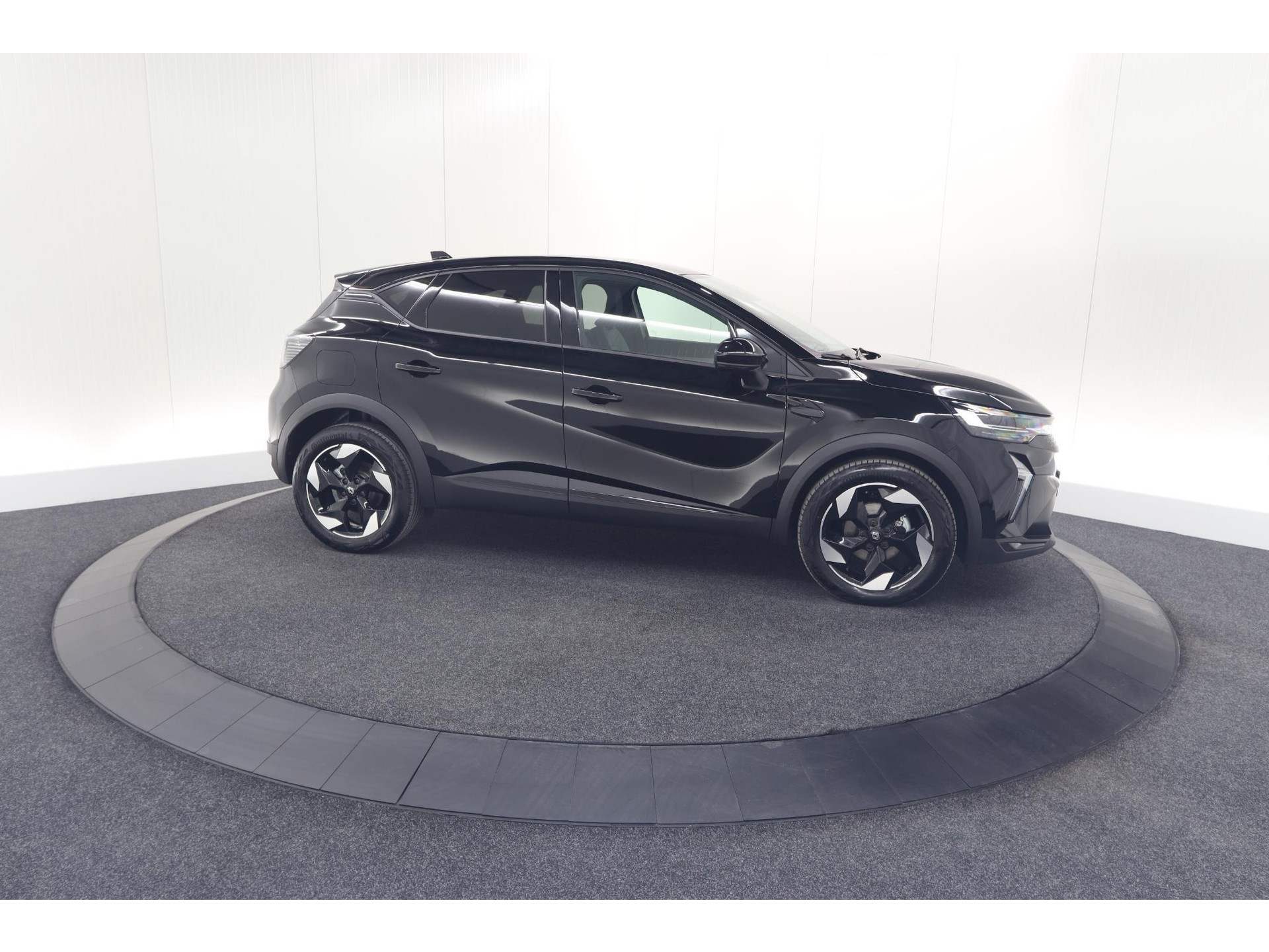 Renault Captur 1.3 mild hybrid 160 techno | Trekhaak | Pack Winter | Camera | Adaptieve Cruise