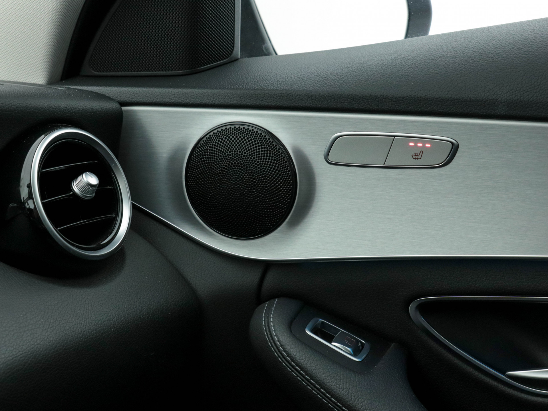 Mercedes-Benz C-klasse Estate 350 e Avantgarde (HYBRID ACCU DEFECT) (INCL-BTW ) Aut *NAVI-FULLMAP | FULL-LED | LEATHER-FABRIC | CAMERA | AIRMATIC | ECC | PDC | CRUISE | HEATED-SPORTSEATS | SHIFT-PADDLES |  17"ALU*