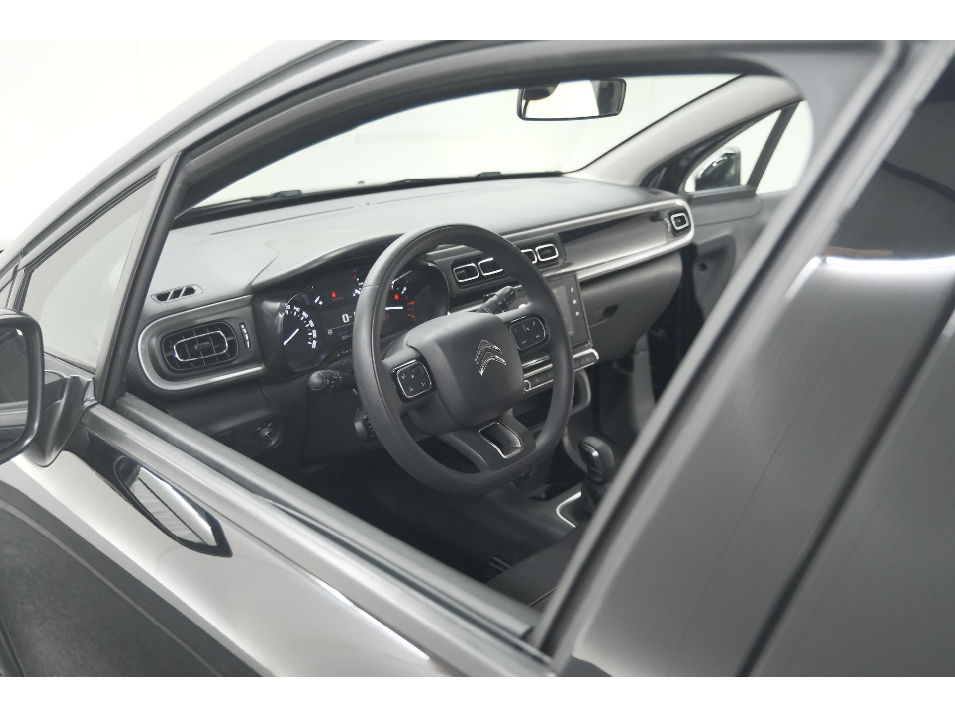 Citroen C3 PureTech 110 EAT6 Max | Apple Carplay | Parkeersensoren | Climate Control | 16 Inch Lichtmetalen Velgen