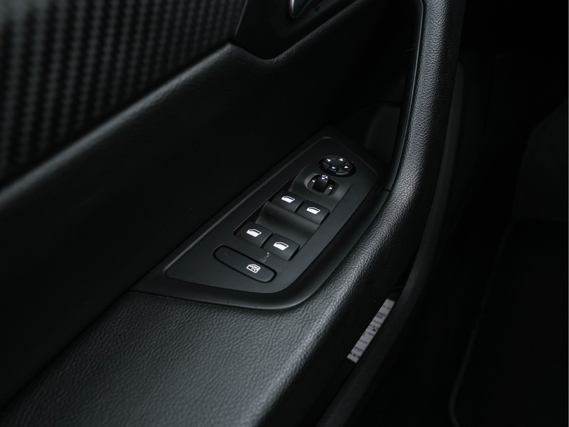 Peugeot 508 SW 1.5 BlueHDI Blue Lease Active Avantage (INCL-BTW) *NAVI-FULLMAP | DIGI-COCKPIT | LANE-ASSIST | SPORT-SEATS | PRIVACY-GLASS | CAMERA | DAB | KEYLESS | ECC | CARBON-INLAY | PDC | CRUISE | 19"ALU*