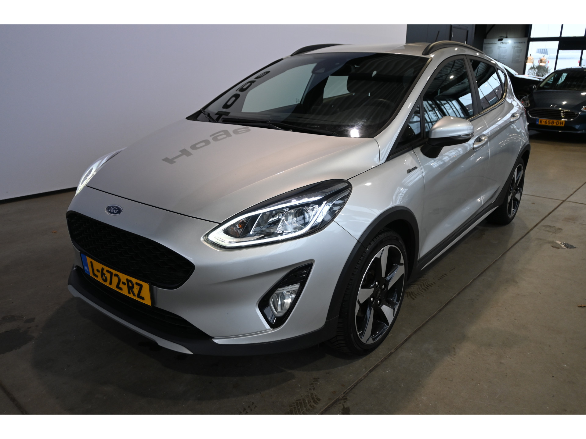 Ford Fiesta 1.0 EcoBoost Hybrid Active X Navigatie Caplay Stoel/Stuurverwarming Goed Onderhouden! Inruil Mogelijk!