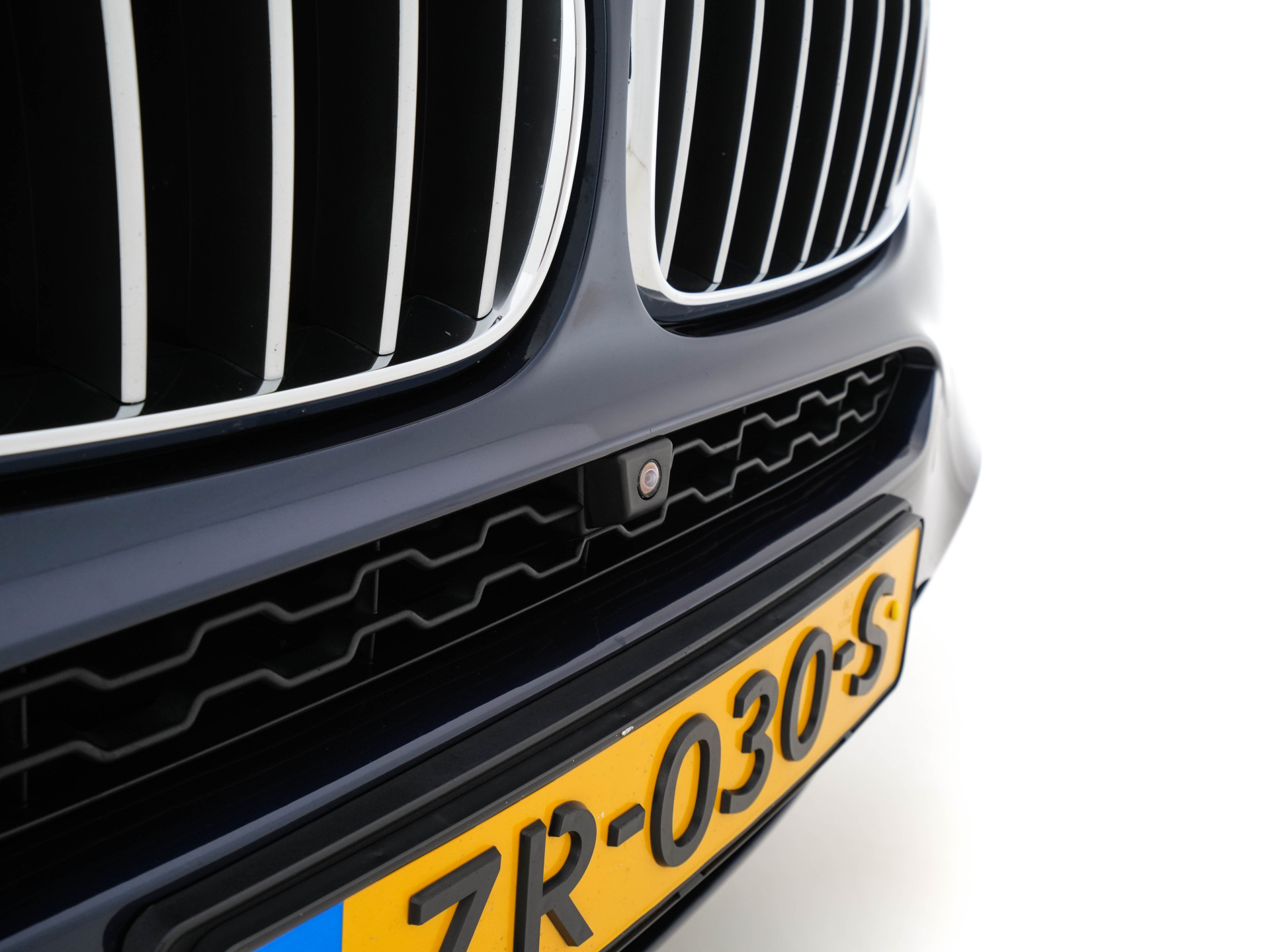 BMW X6 M50d M-Sport-Pack Innovation-Pack Aut. *PANO | LUXURY-LEATHER | FULL-LED | HARMAN/KARDON-SURROUND | MEMORY-PACK | TOPVIEW | HEAD-UP | NAVI-FULLMAP | SHIFT-PADDLES | CRUISE | HEATED-SPORTSEATS | 20''ALU*