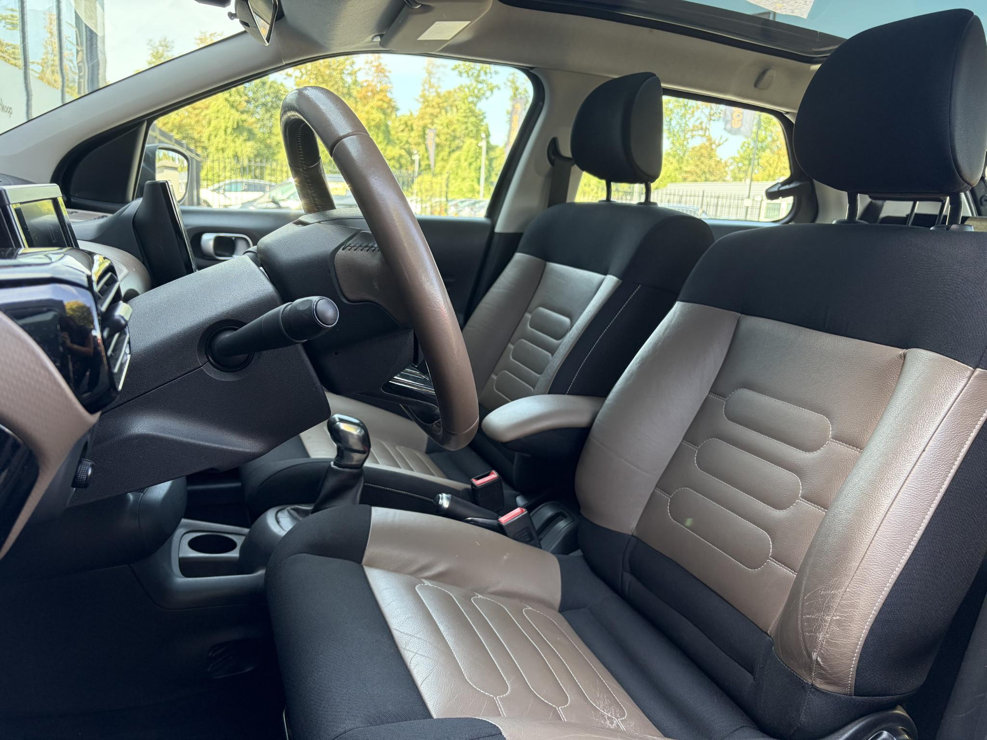 Citroen C4 Cactus 1.2 PureTech Business ✓D-riem vv in 2026✓Pano✓Camera✓Carplay✓110pk✓Stoelverw✓Navi✓Clima✓Cruise✓Pdc✓Halfleder✓N.A.P✓Apk tot 02-2027