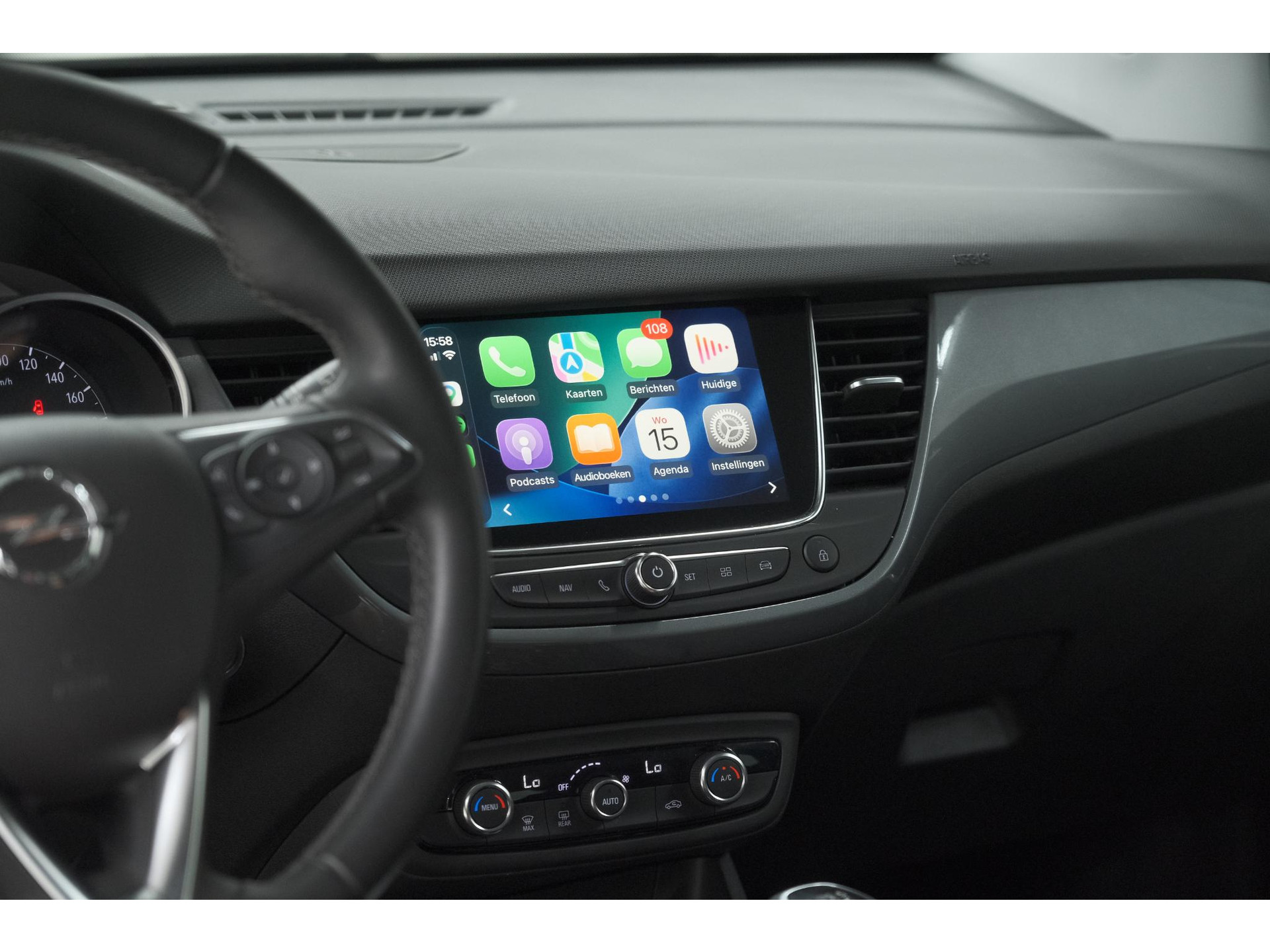 Opel Crossland 1.2 Turbo Ultimate | Camera | Dodehoekdetectie | Comfort Pakket | Apple Carplay