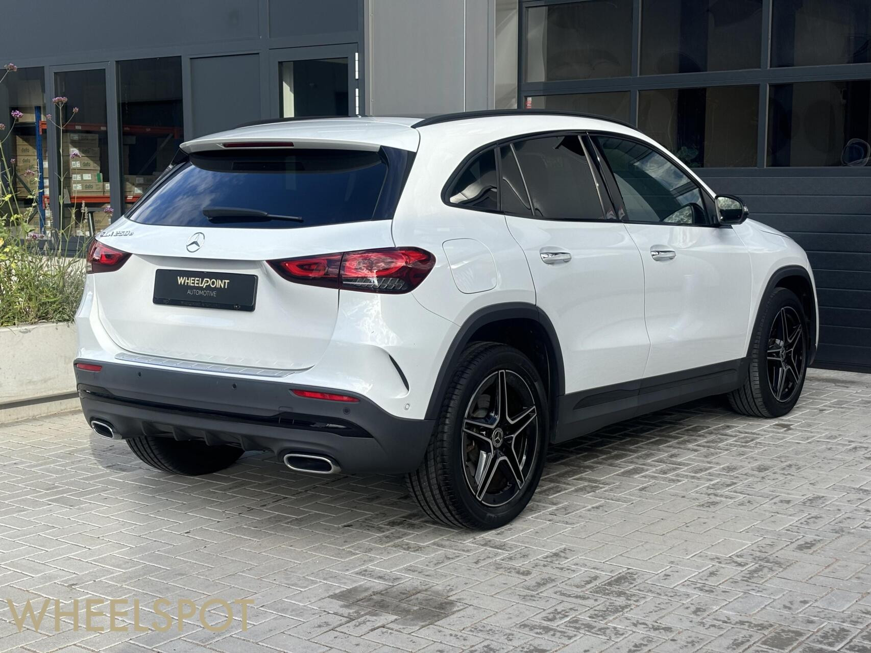 Mercedes GLA-klasse 250 e AMG|Pano|Sfeer|CarPlay|Stoelverwar