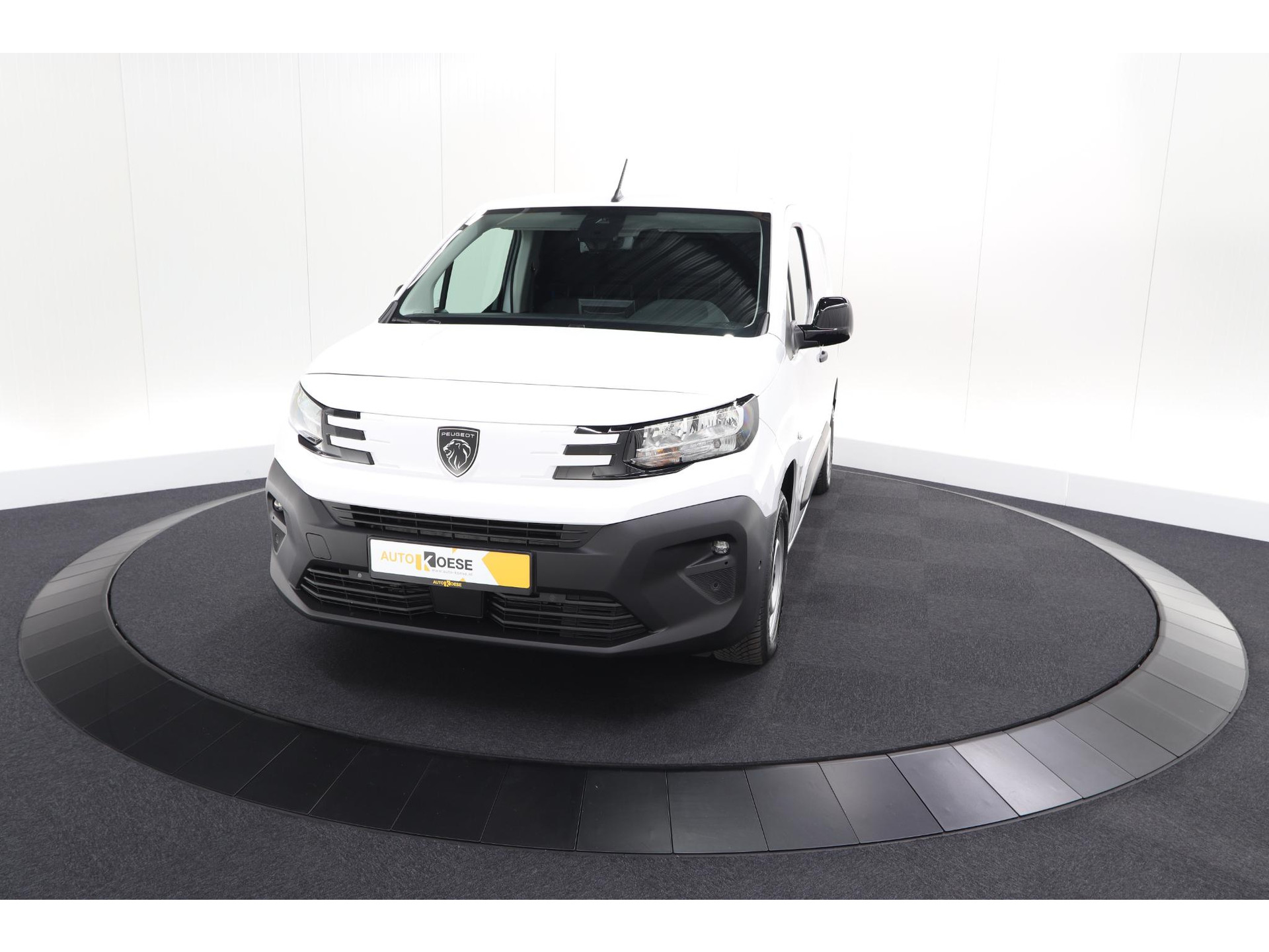 Peugeot Partner 1.5 BlueHDi 130 EAT8 S&S L2 | Trekhaak | Camera | Betimmering Laadruimte