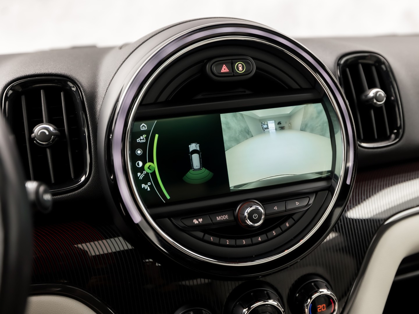 MINI Countryman 2.0 Cooper S John Cooper Works Chili 192Pk Automaat (PANORAMADAK, GROOT NAVI, LEDER, HARMAN/KARDON, CAMERA, STOELVERWARMING, SPORTSTOELEN, GETINT GLAS, NIEUWSTAAT)