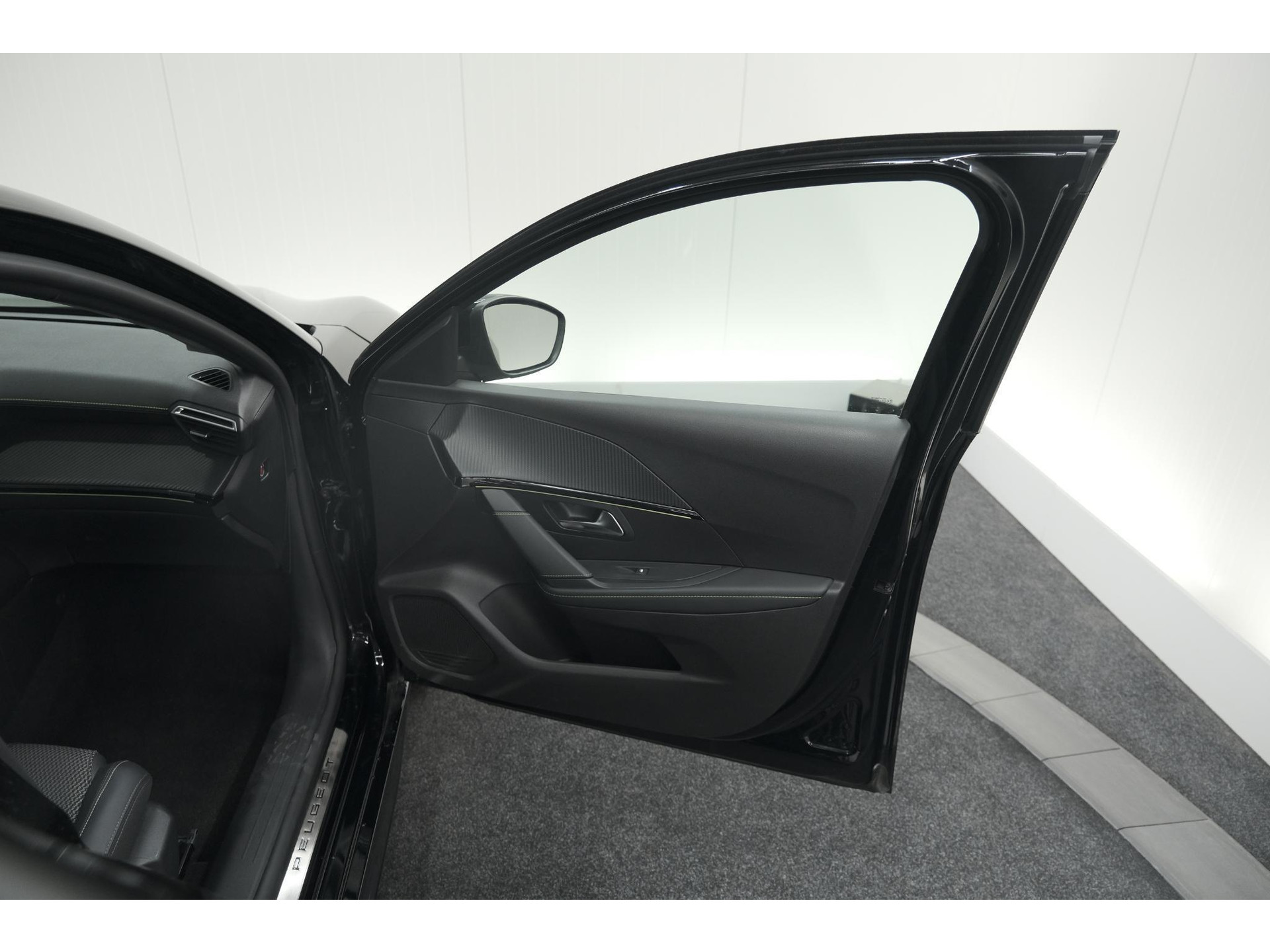 Peugeot 208 PureTech 100 GT | Camera | Navigatie | Apple Carplay | Parkeersensoren