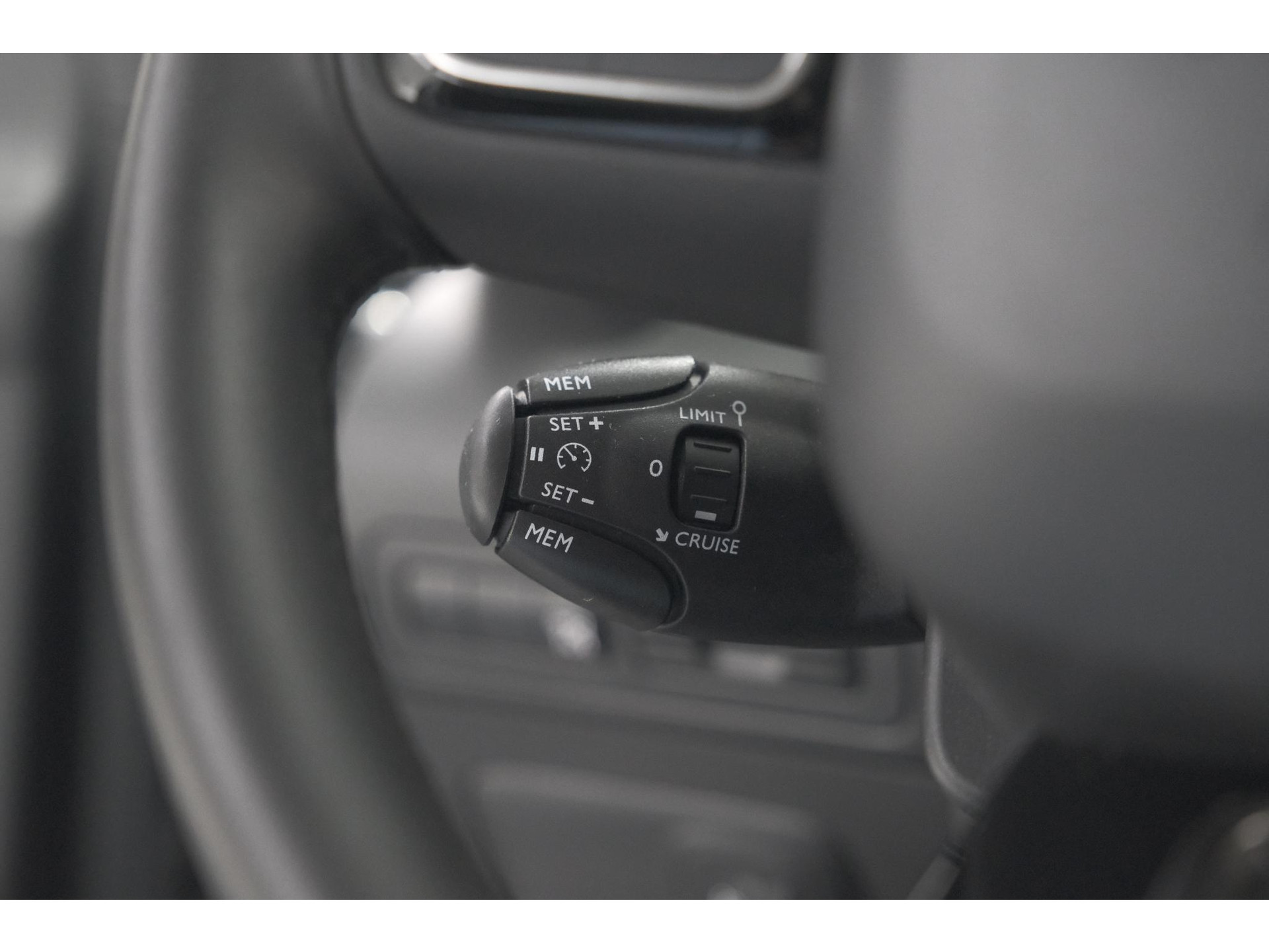 Citroen C3 Aircross PureTech 130 EAT6 Plus | Stoelverwarming | Apple Carplay | Parkeersensoren