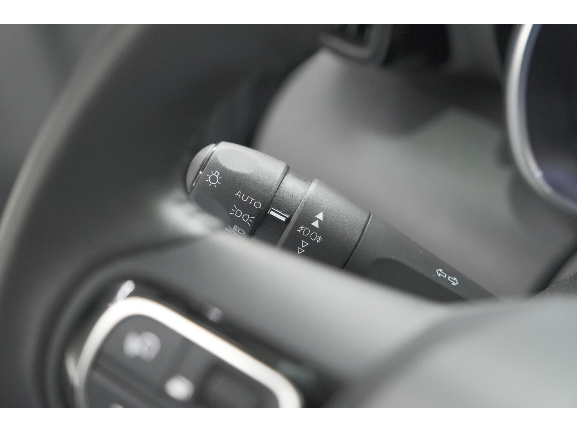 Citroen C3 Aircross PureTech 130 EAT6 Plus | Stoelverwarming | Apple Carplay | Parkeersensoren