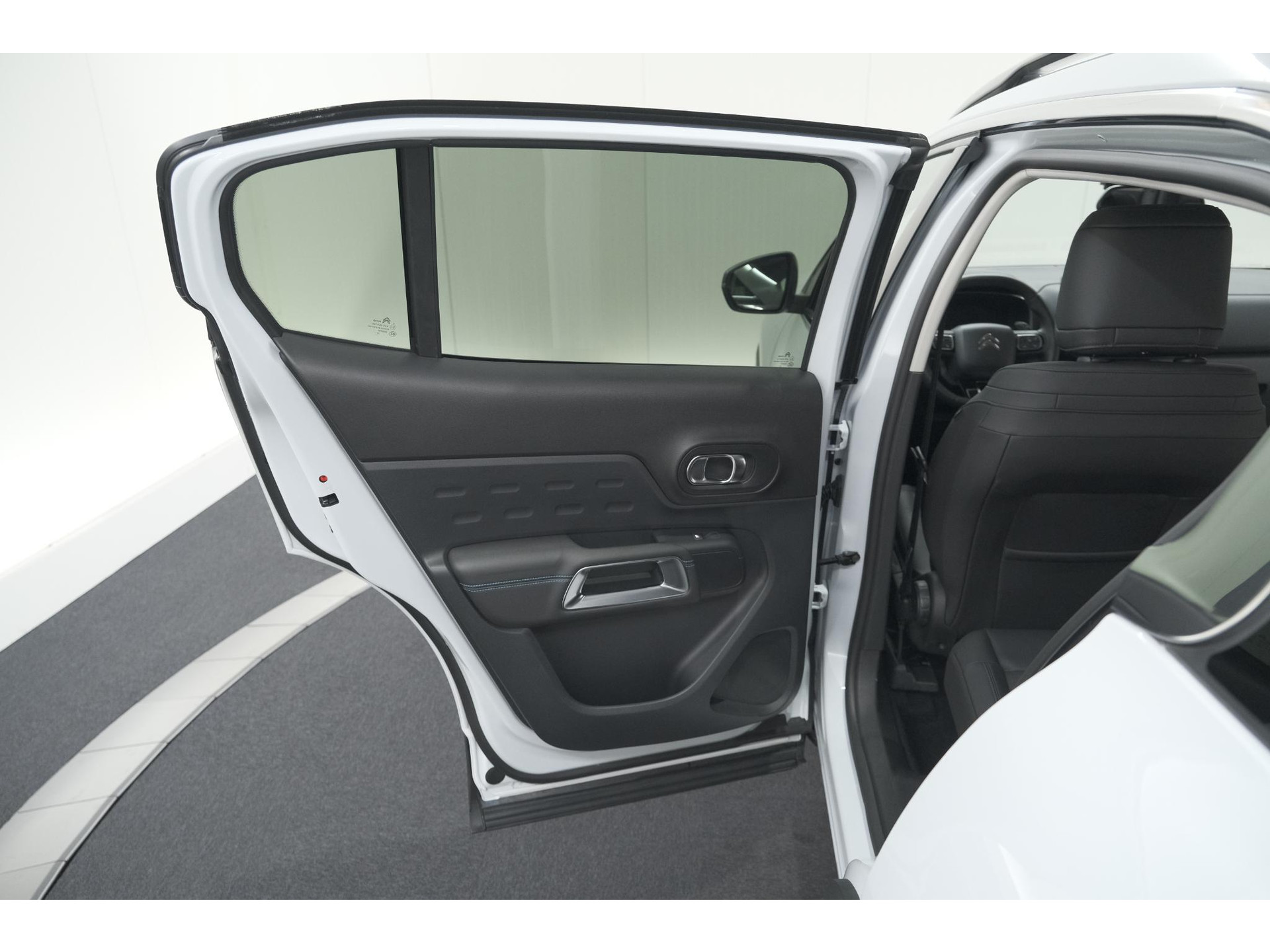 Citroen C5 Aircross 1.2 Hybrid 145pk Max | Camera | Adaptieve Cruise Control | Dodehoekdetectie