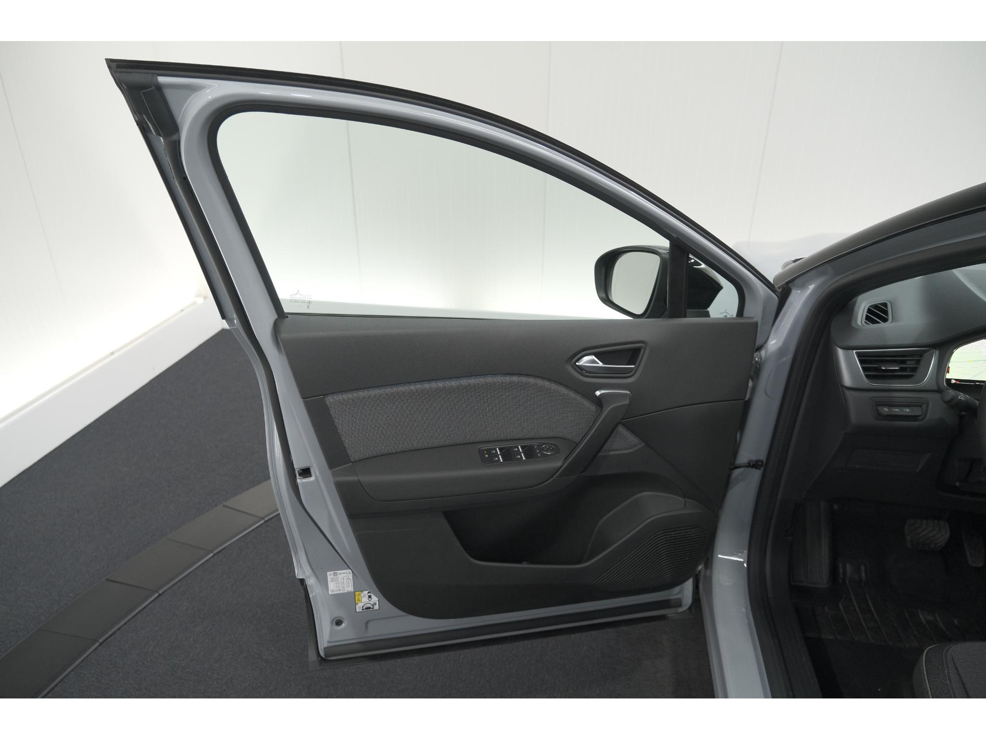 Renault Captur 1.8 E-Tech full hybrid 160 techno | Camera | Adaptieve Cruise Control | Navigatie