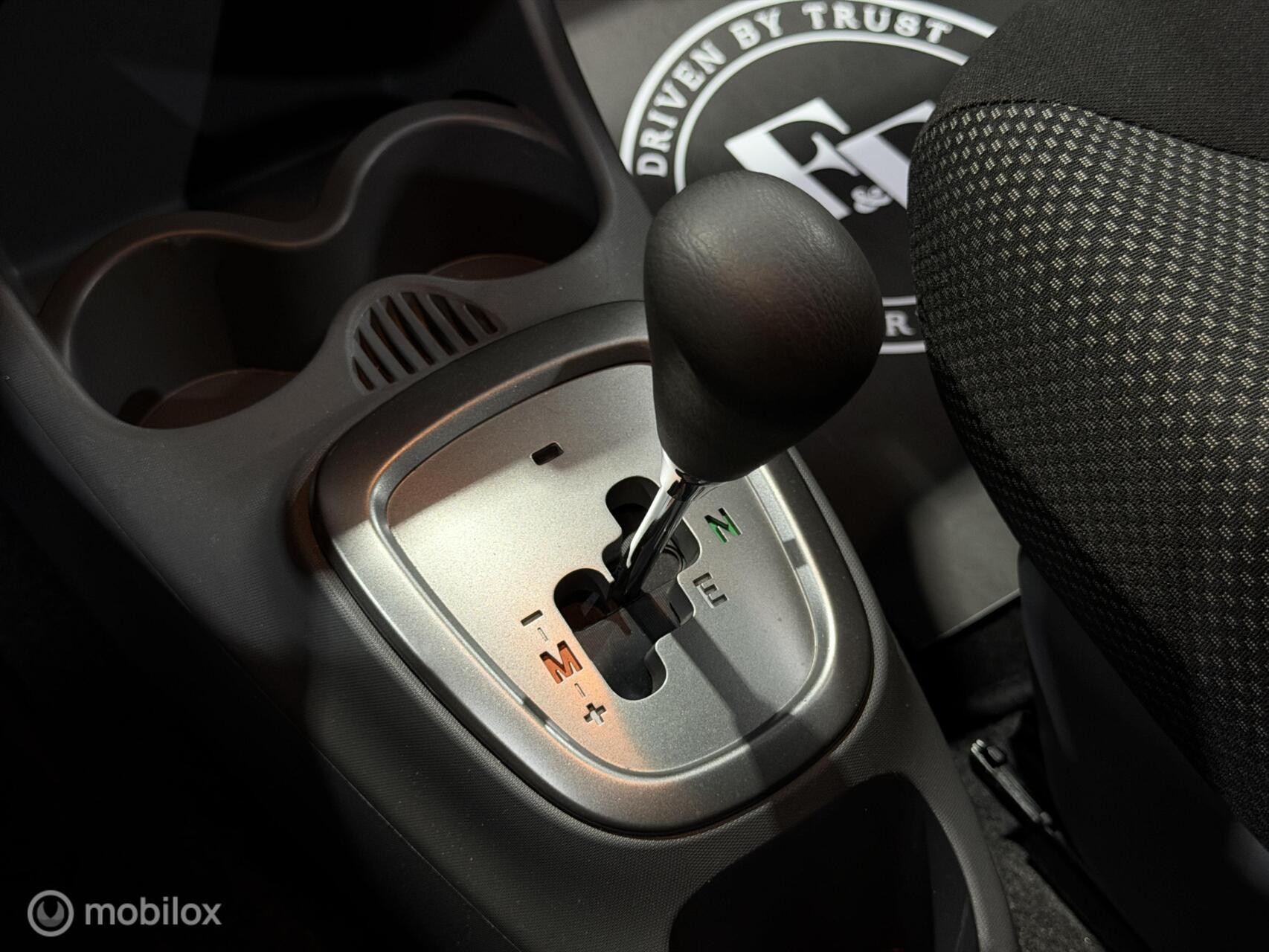 Toyota Aygo 1.0-12v Aspiration Red Navigator|Automaat|NAP|Navi
