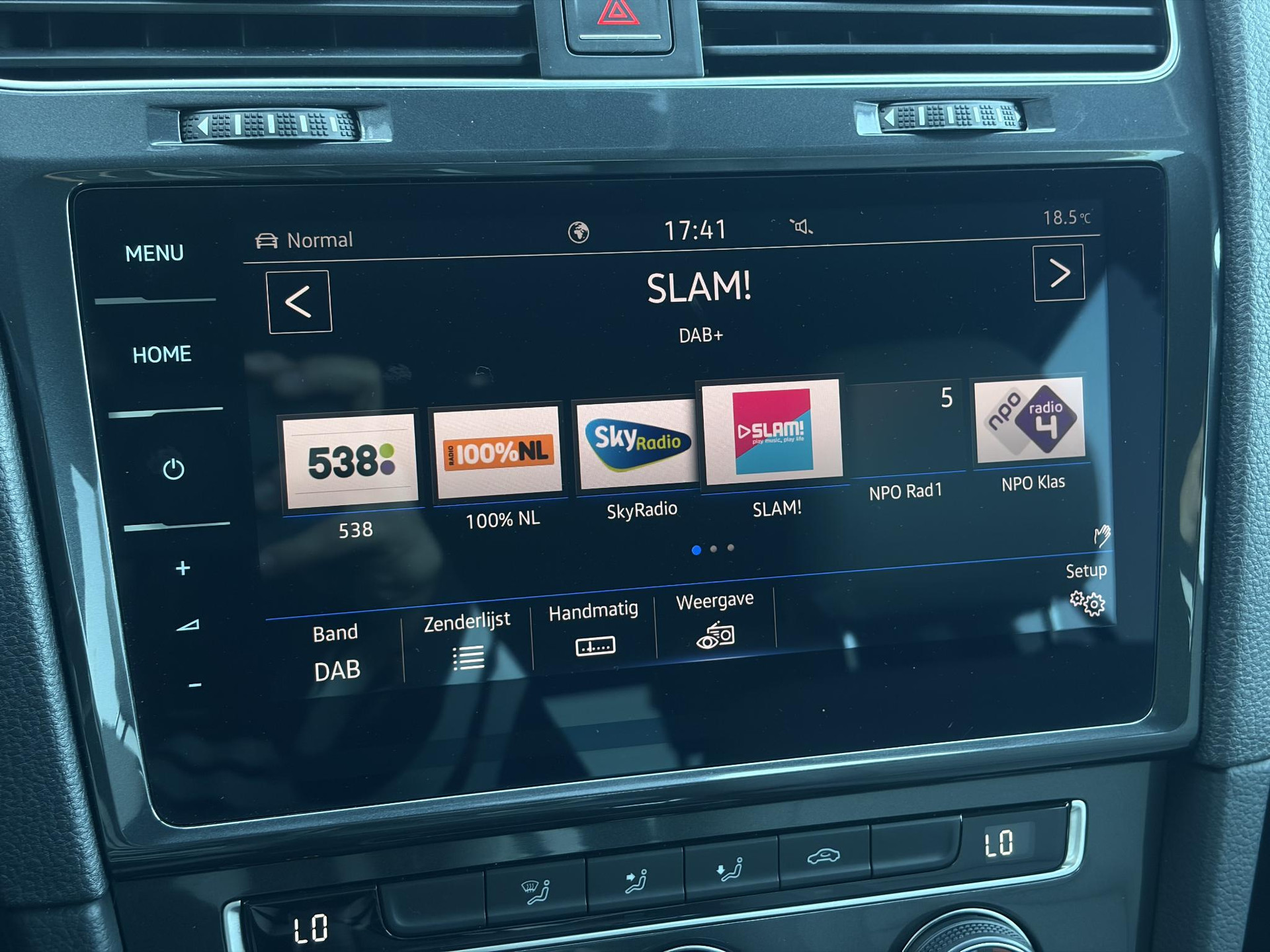 Volkswagen e-Golf e-Golf ✓SOH 88.57%✓Carplay✓Navi✓Leder✓Clima✓Cruise✓Pdc V+A✓LED✓16'' Lm velgen✓N.A.P✓Apk tot 02-2027