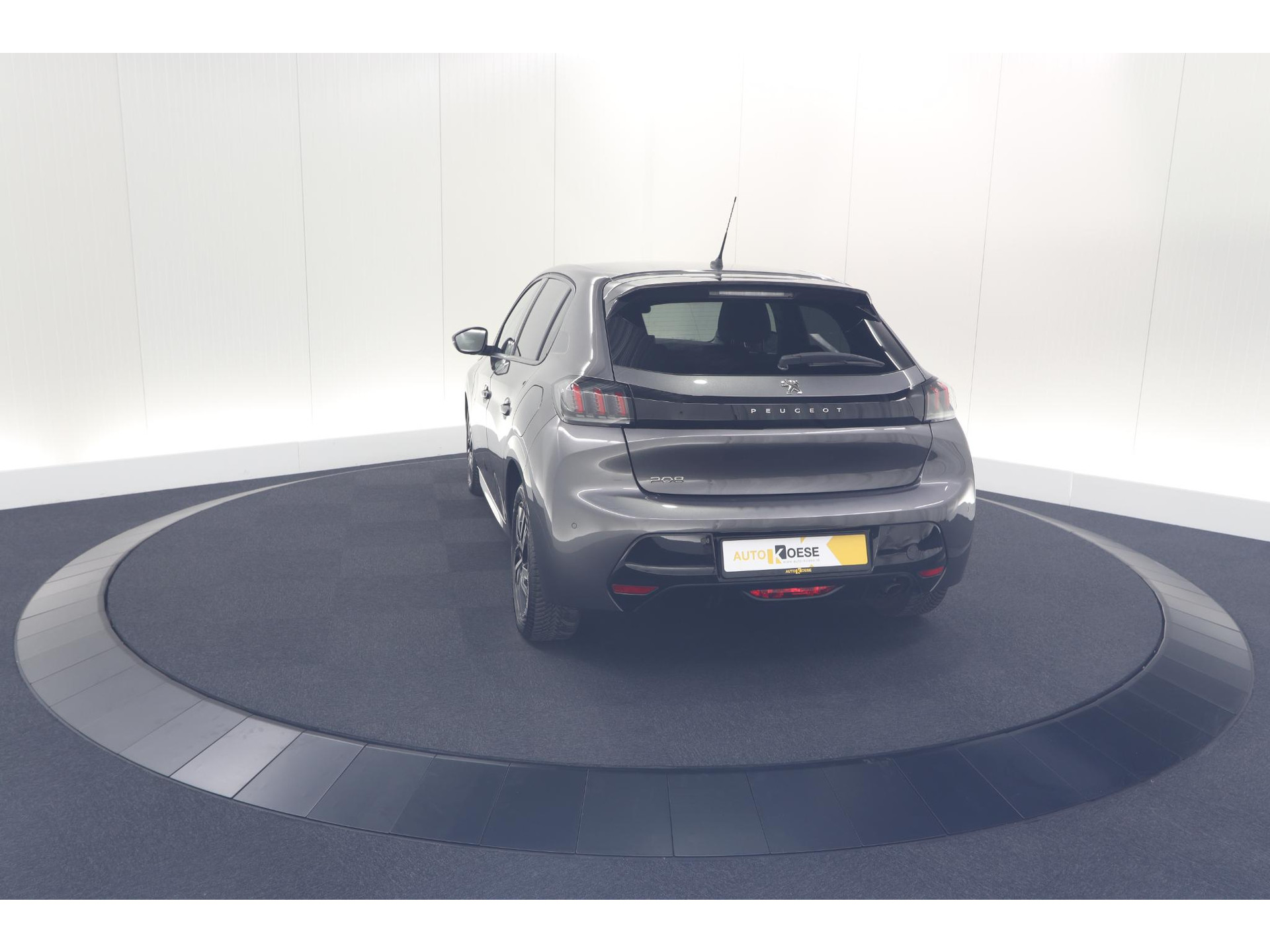 Peugeot 208 PureTech 100 Allure Pack | Parkeersensoren | Apple Carplay | Stoelverwarming