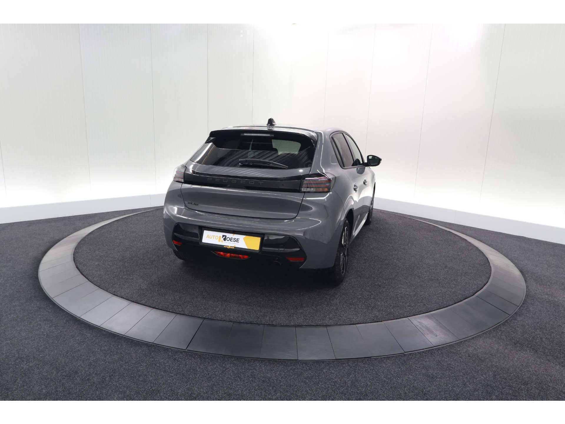 Peugeot 208 PureTech 100 Allure | 360 Camera | Adaptieve Cruise Control | Navigatie | Dodehoekdetectie