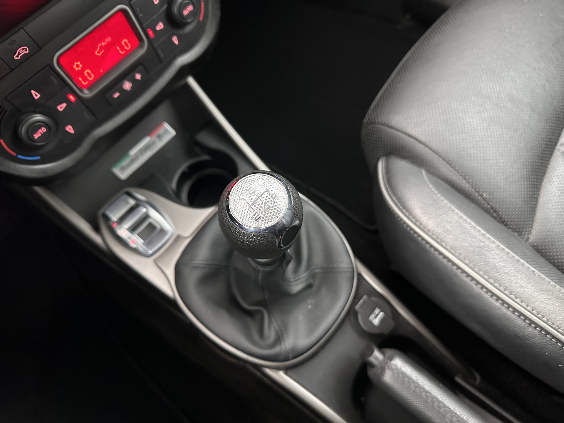 Alfa Romeo MiTo 1.3 JTDm ECO Esclusivo *LUXURY-LEATHER | NAVI-FULLMAP | SPORT-SEATS | ECC | PDC | CRUISE | PRIVACY-GLASS *