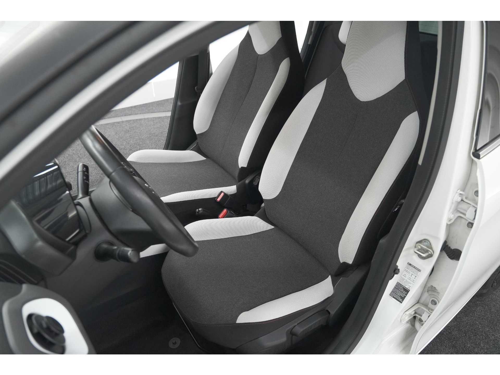 Citroen C1 1.0 VTi Feel | Camera | Apple Carplay | Airco | 5 Deurs