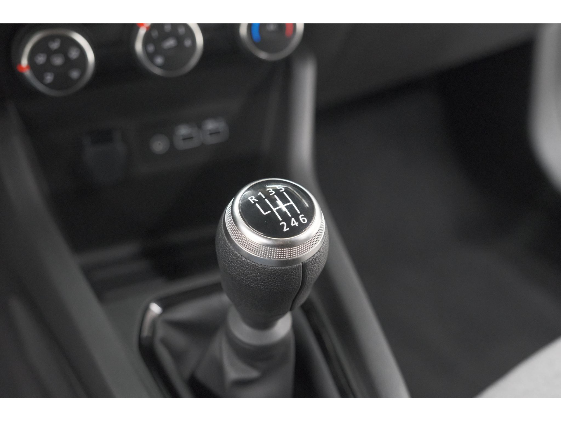 Renault Clio TCe 90 GPF Evolution | Camera | Navigatie | Apple Carplay | Parkeersensoren | Stoelverwarming