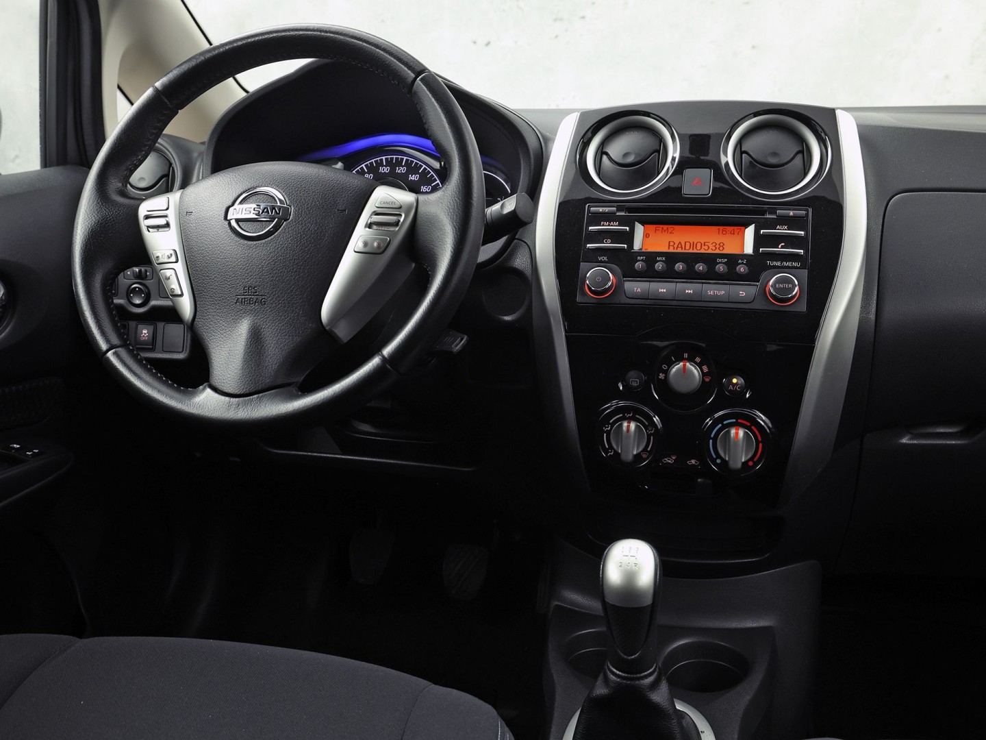Nissan Note 1.2 Sport (AIRCO, GETINT GLAS, LM VELGEN, SPORTSTOELEN, CRUISE, NIEUWE APK, NIEUWSTAAT)