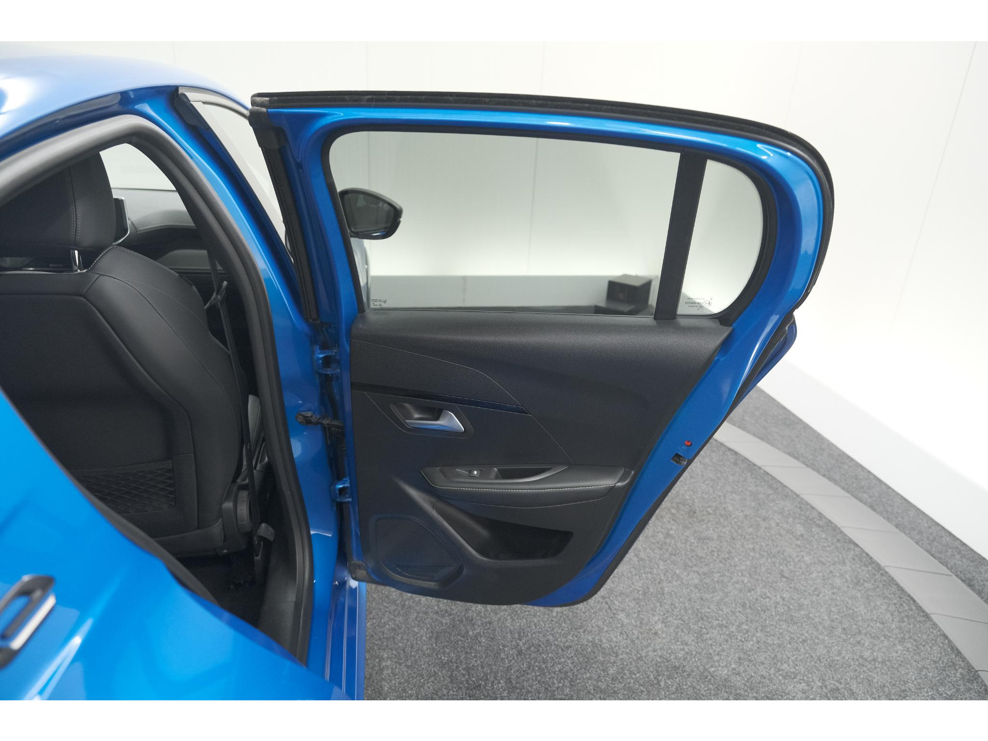 Peugeot e-208 EV GT Pack 50 kWh | Camera | Adapieve Cruise Control | Stoelverwarming | 3 FASE