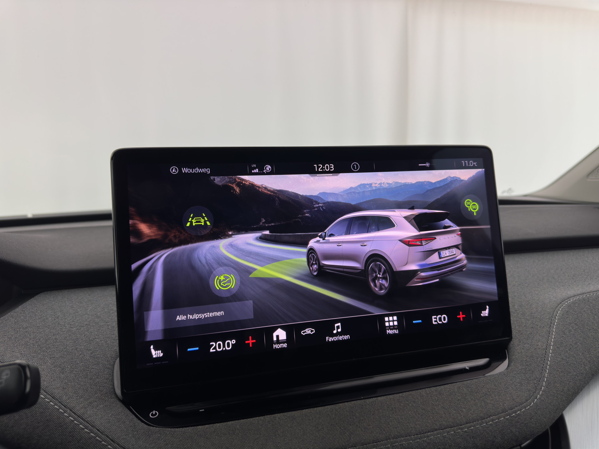 ŠKODA Enyaq iV 80 [ 3-Fase ] {SOH-88% } (INCL-BTW) *LEATHER-FABRIC | FULL-LED | DIGI-COCKPIT | CAMERA | KEYLESS | NAVI-FULLMAP | AMBIENT-LIGHT | ECC | HEATED-COMFORTSEATS | DAB+ | PDC | CRUISE | CARPLAY | TOWBAR | 19"ALU*