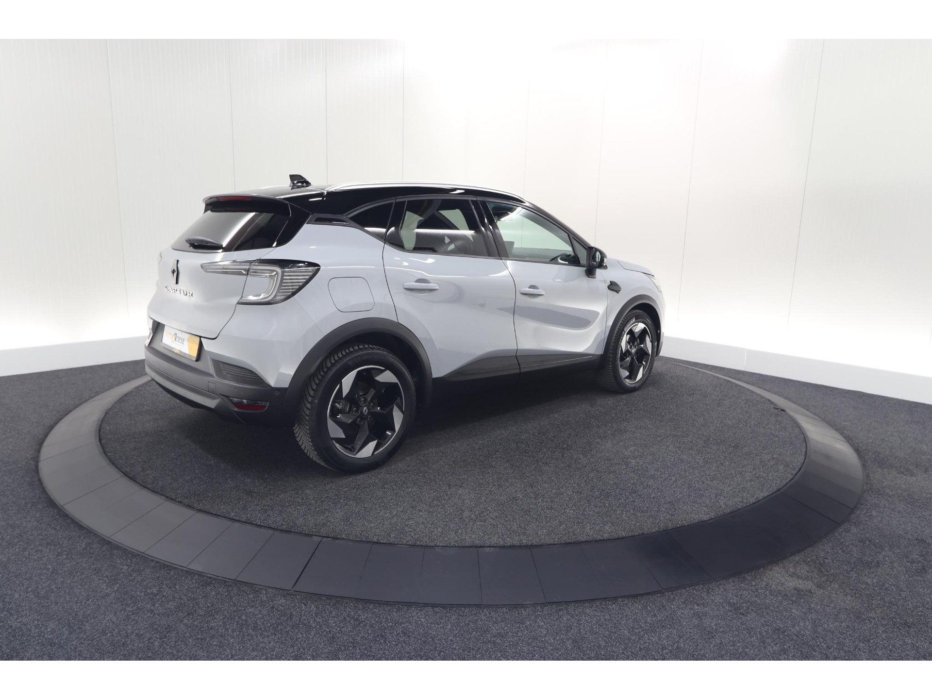 Renault Captur TCe 90 Techno | Nieuw Model | Camera | Harman Kardon | Apple Carplay | Parkeersensoren | 18 Inch Lichtmetalen Velgen